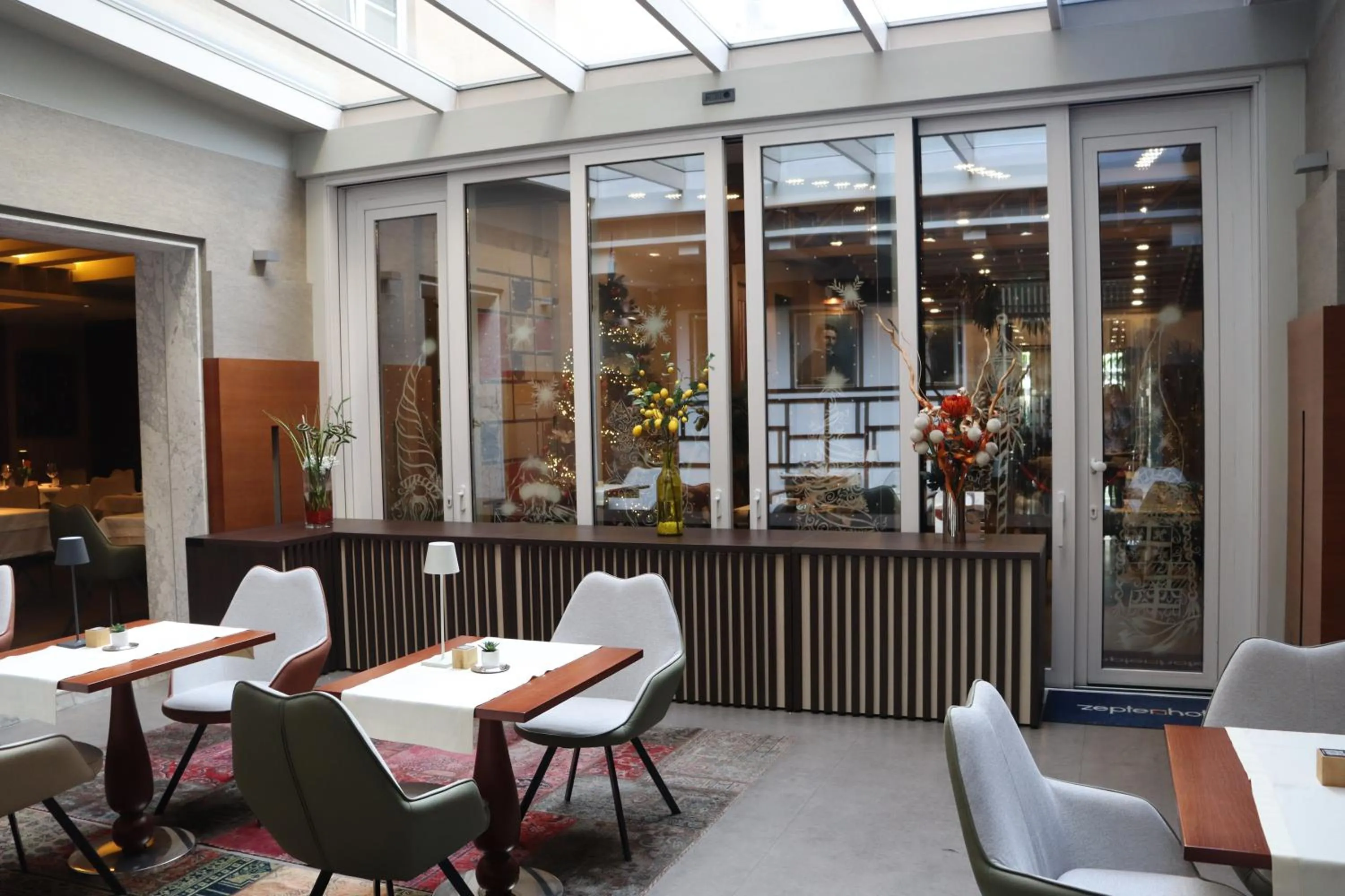 Restaurant/places to eat in Zepter Hotel Belgrade, member of Zepter Hotels