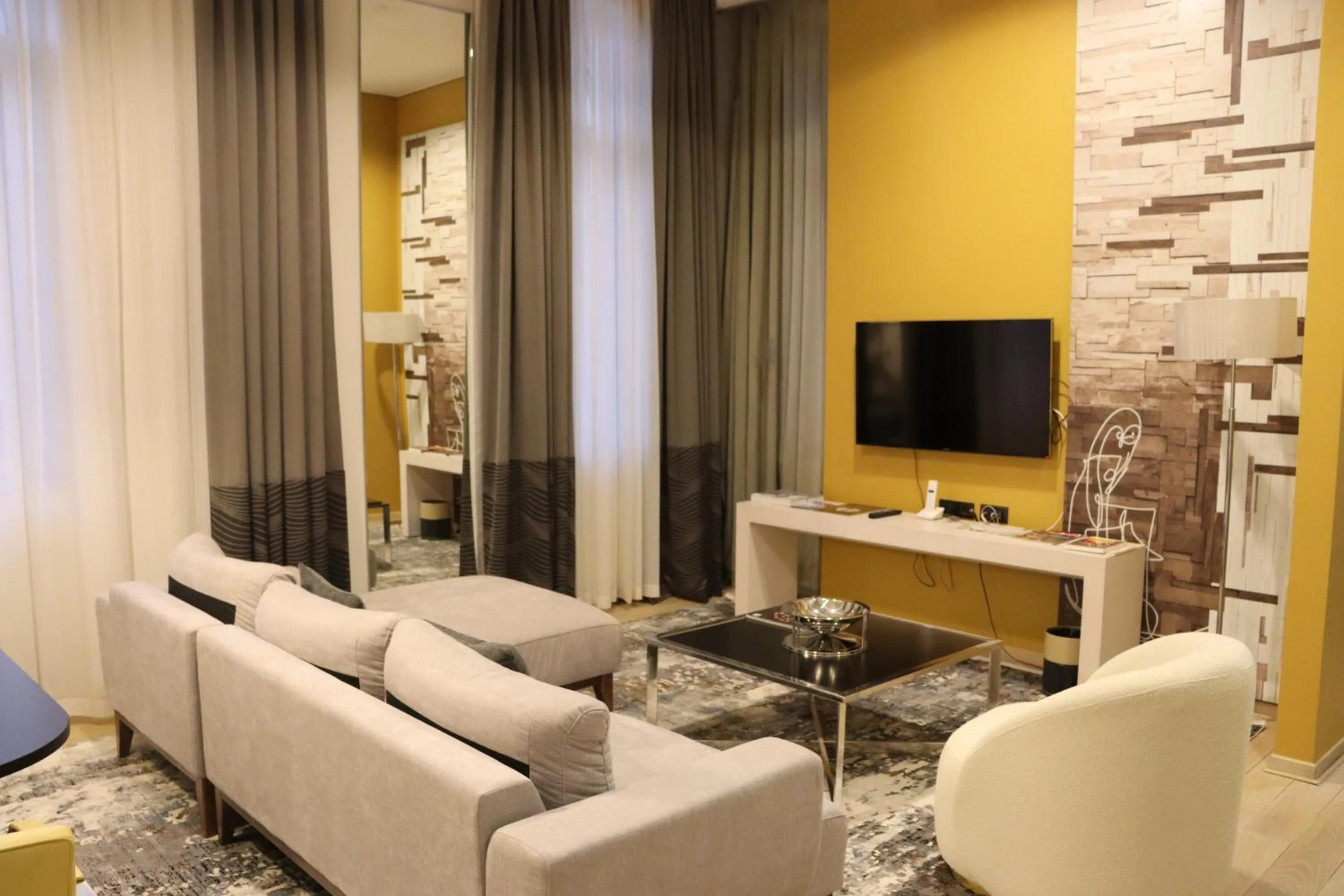 Living room in Zepter Hotel Belgrade, member of Zepter Hotels