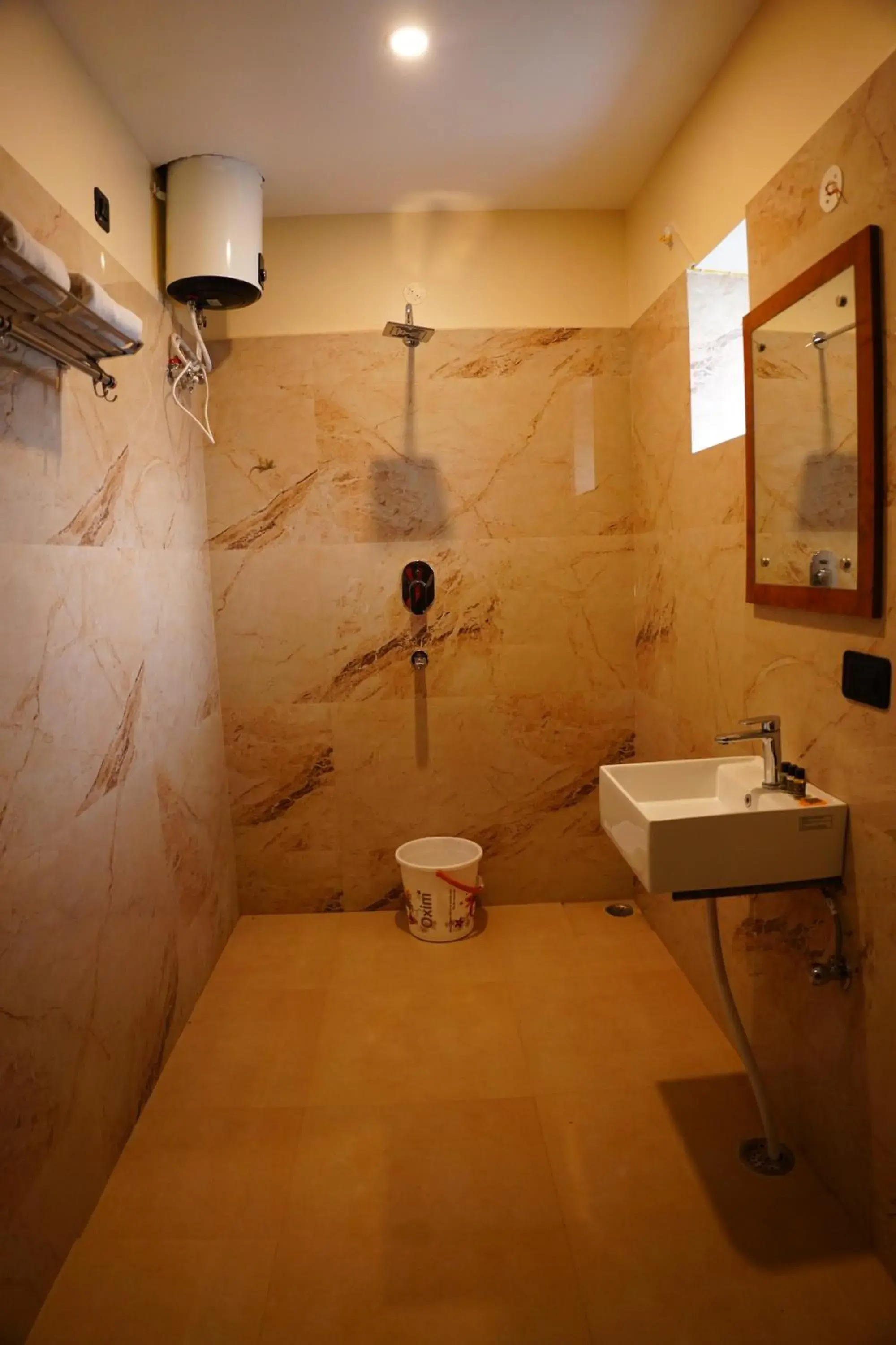 Bathroom in The MARUTINANDAN GRAND Bathroom in The MARUTINANDAN GRAND