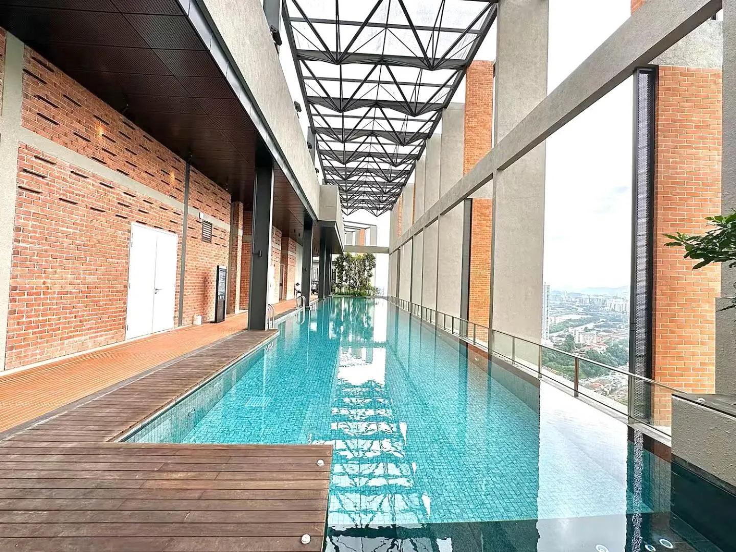 Swimming pool in Millerz Square Old Klang Road