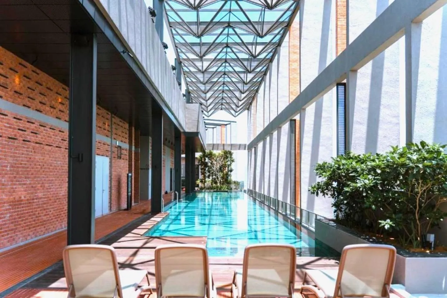 Swimming pool in Millerz Square Old Klang Road