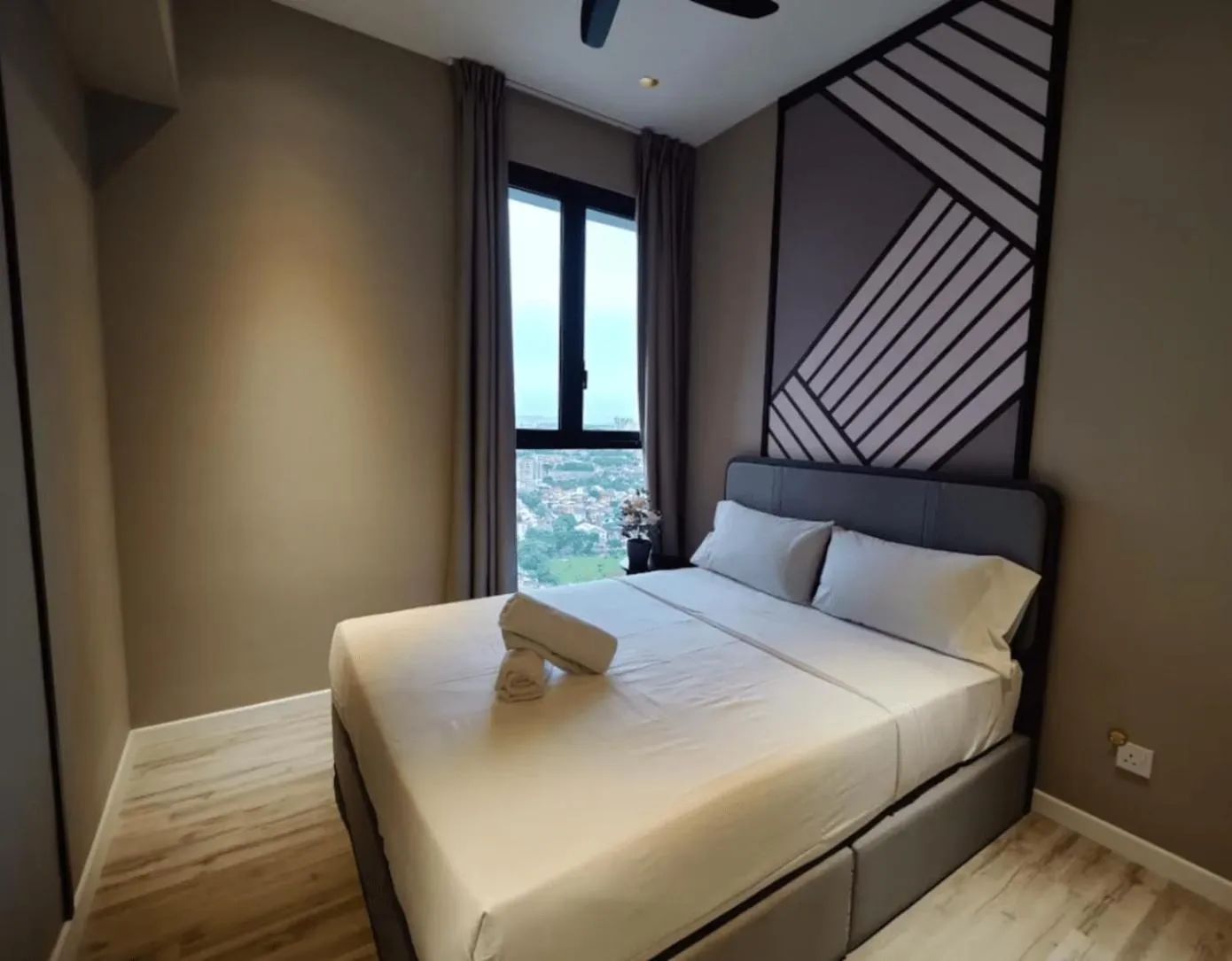 Bed in Millerz Square Old Klang Road