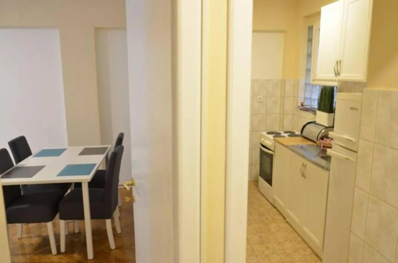 Kitchen or kitchenette in Apartments Sat