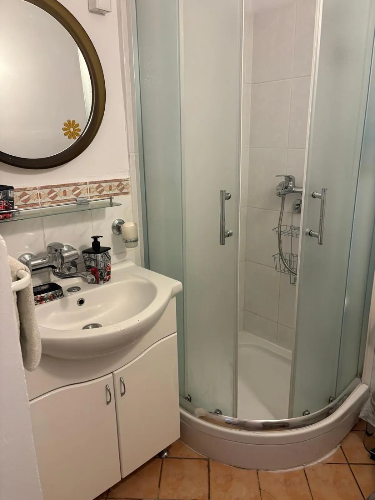 Shower in Apartments Sat