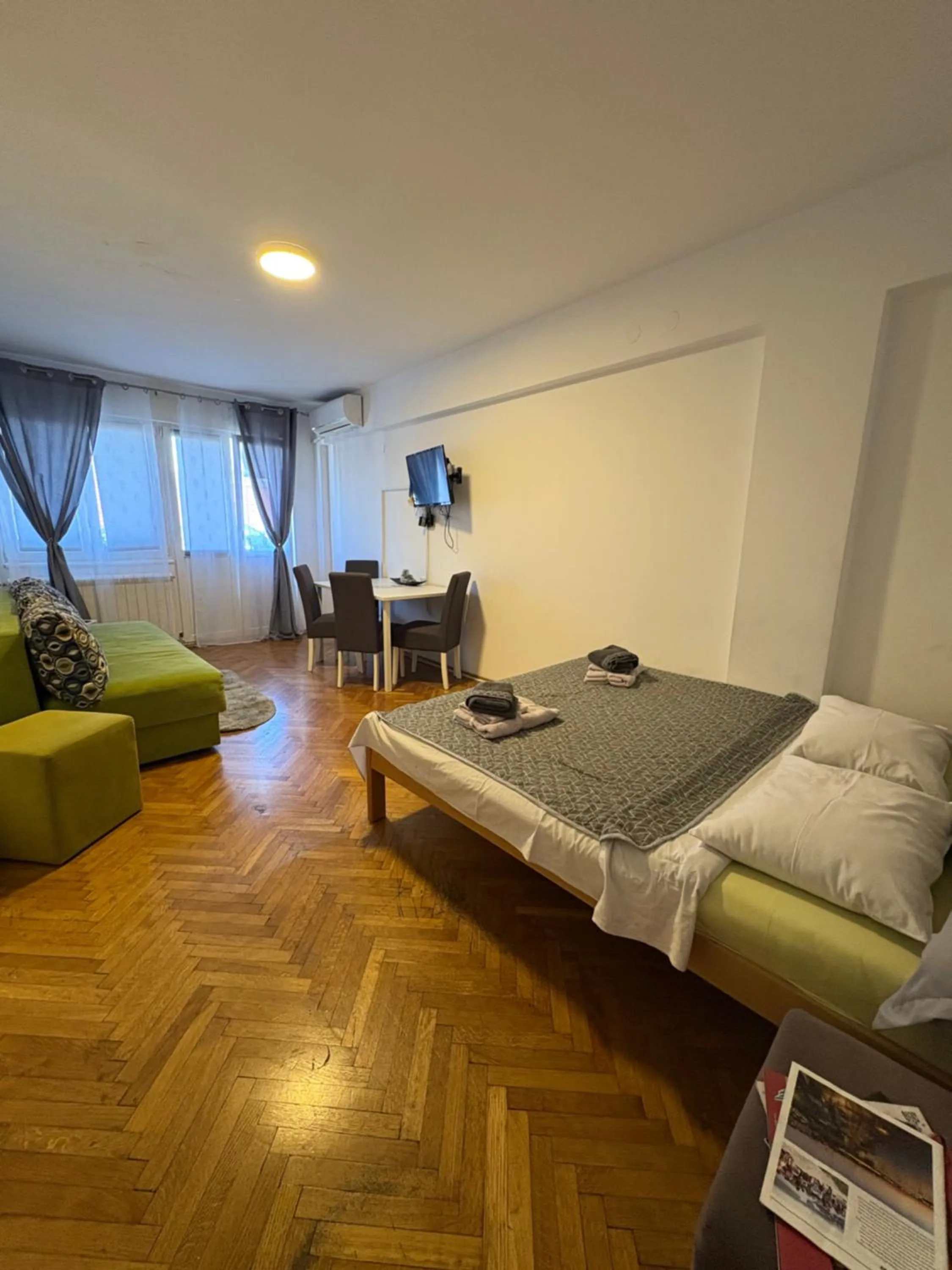Bed in Apartments Sat