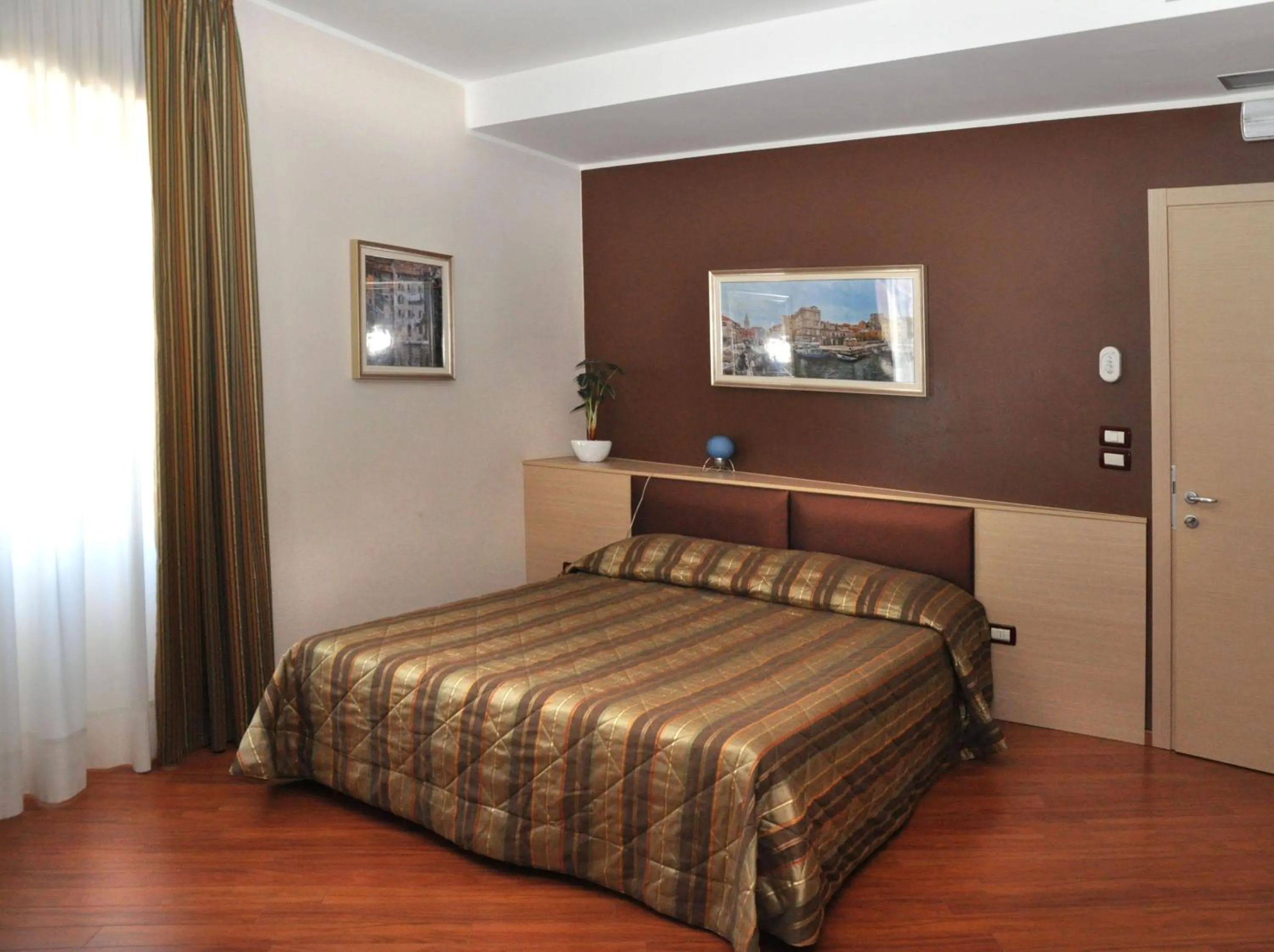 Bedroom in Dulcinea hotel