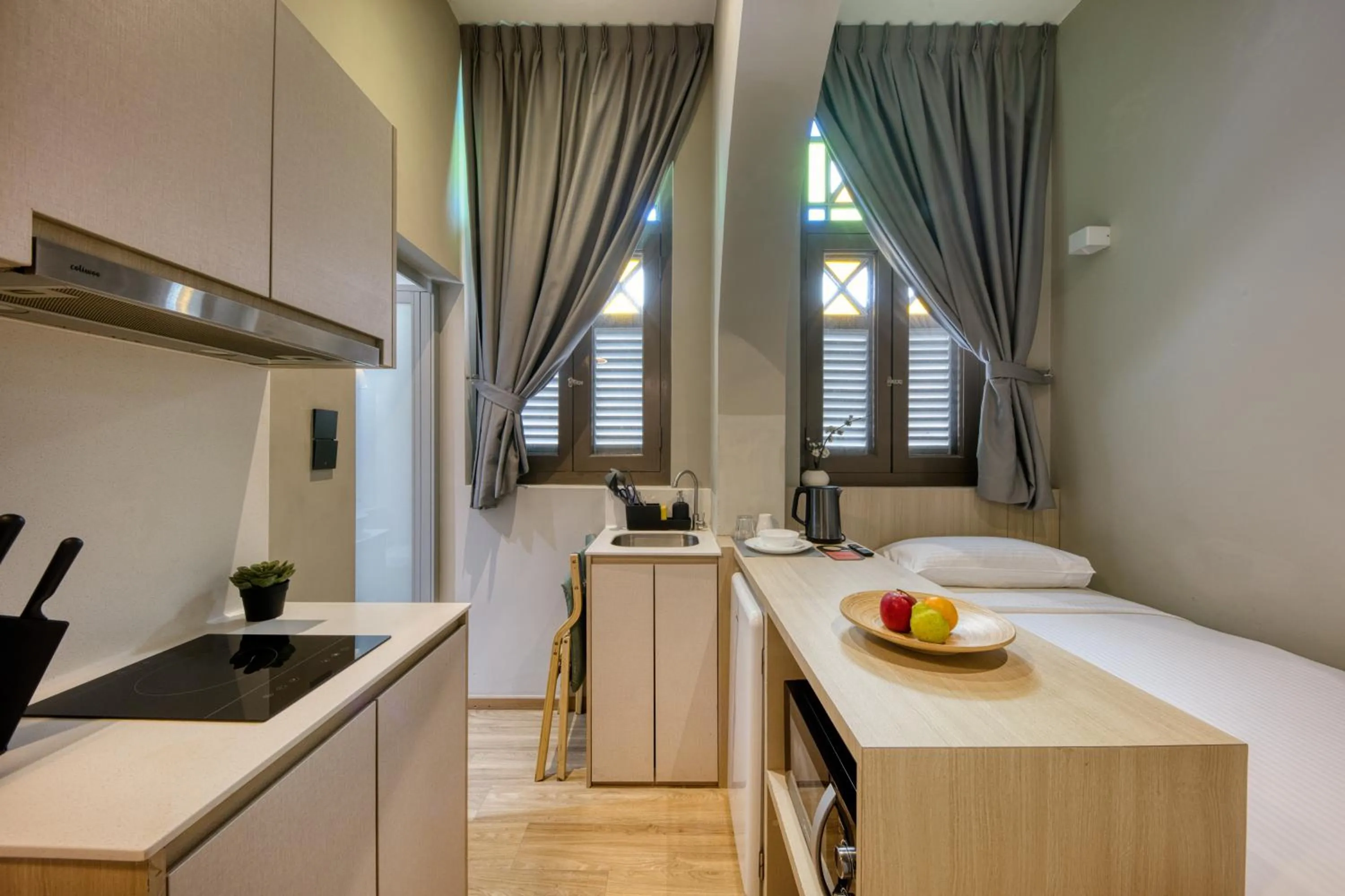 Photo of the whole room in Habyt Studios Kallang