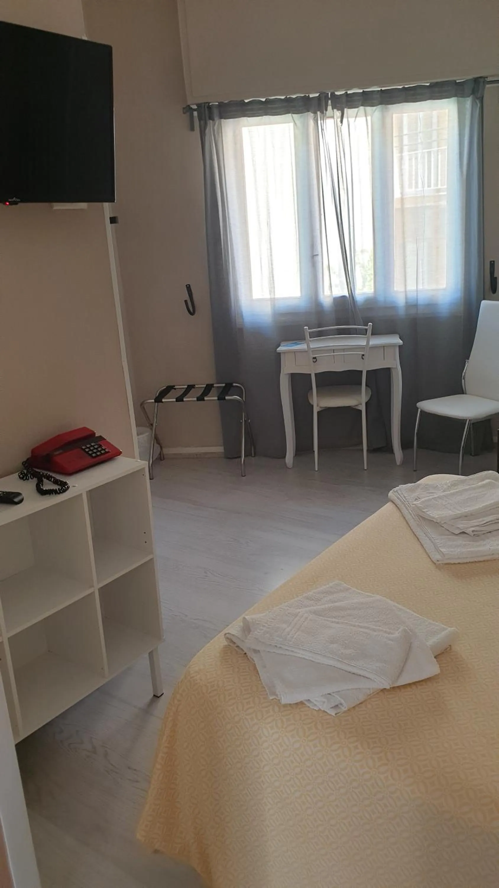 Photo of the whole room, Bed in Piccolo hotel holiday center