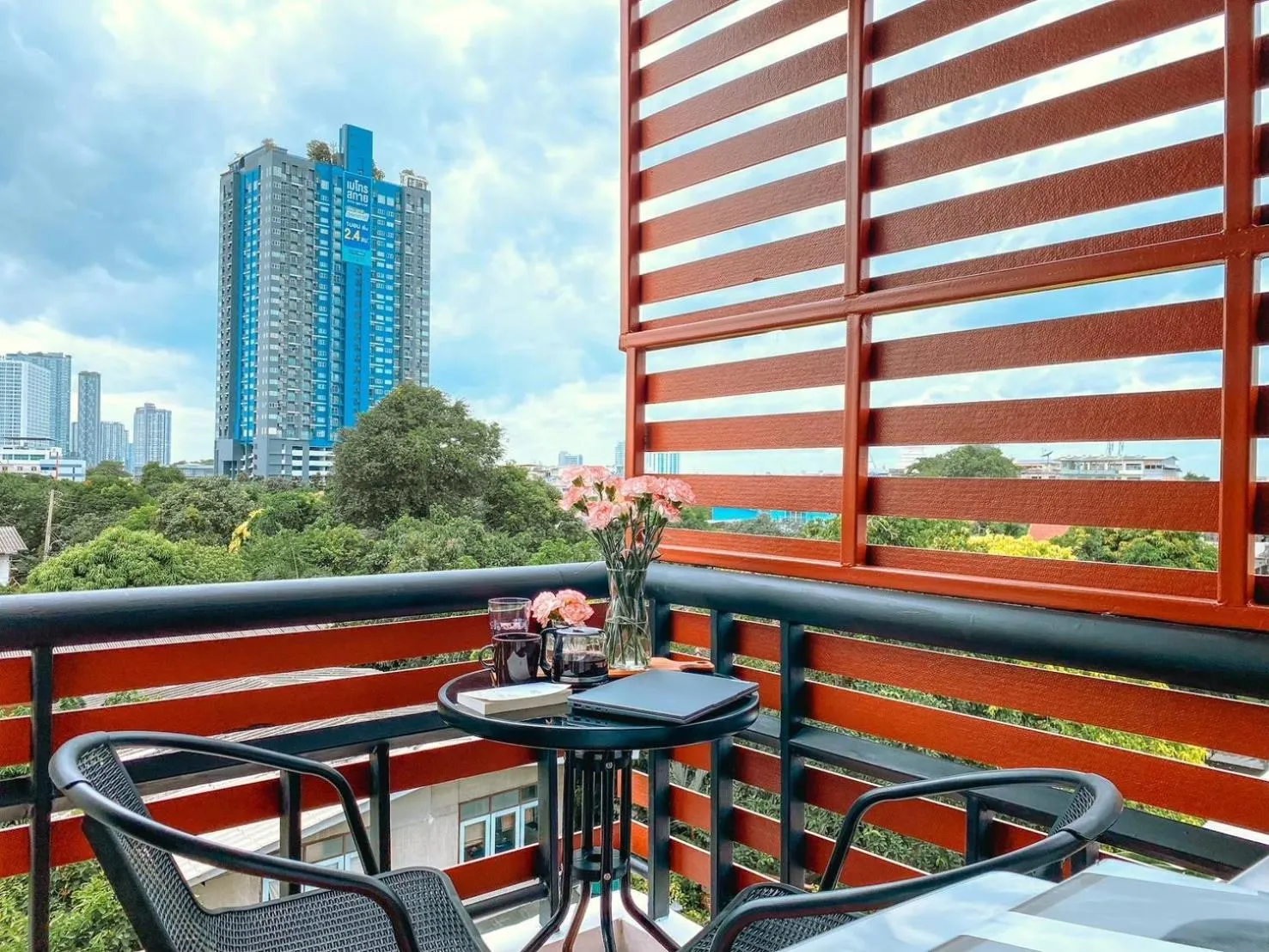 The Giftown Bangkok, Talat Phlu