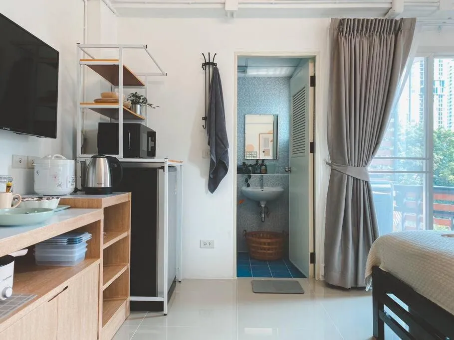 The Giftown Bangkok, Talat Phlu