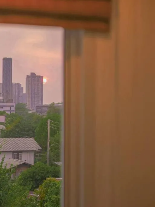 The Giftown Bangkok, Talat Phlu