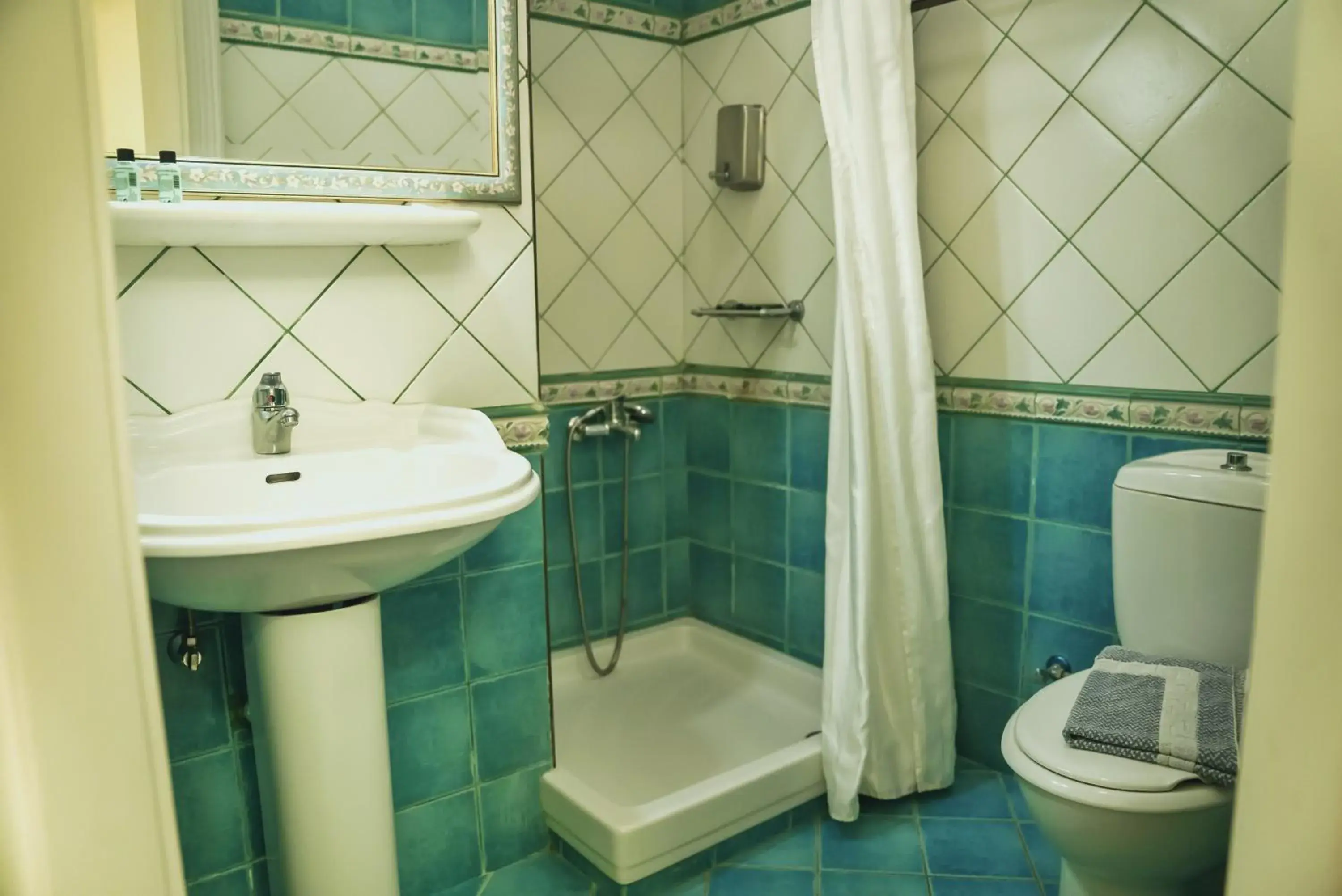 Economy Double or Twin Room in Archontiko Eleni Hotel Economy Double or Twin Room in Archontiko Eleni Hotel