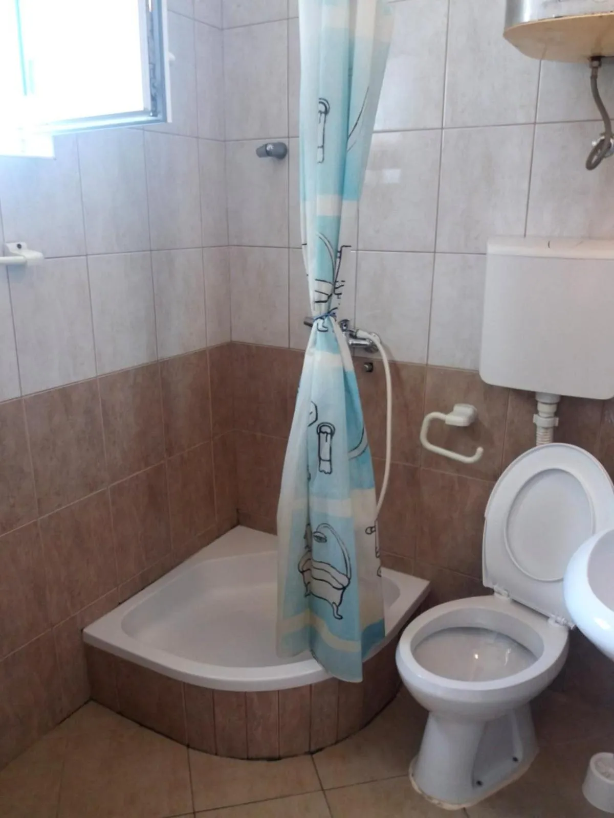 Shower in Mirko Apartments Budva