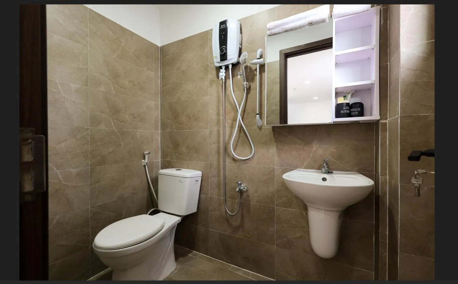 Ruby Star Hotel Nam Quoc Cang