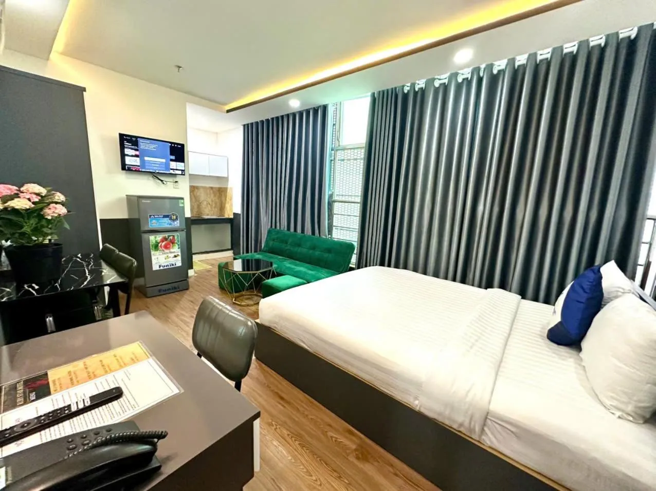 Bed in Ruby Star Hotel Nam Quoc Cang