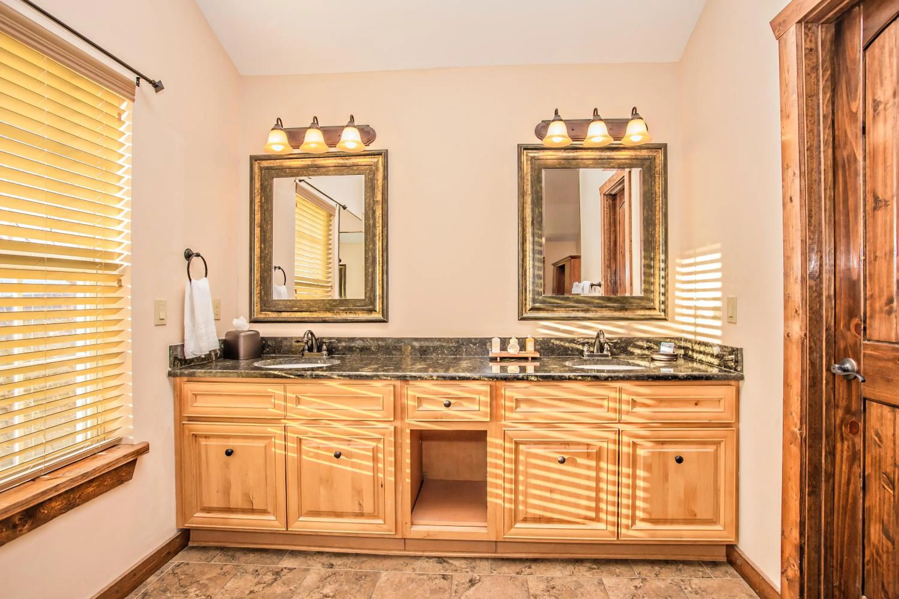 Bathroom in The Lodges of the Great Smoky Mountains