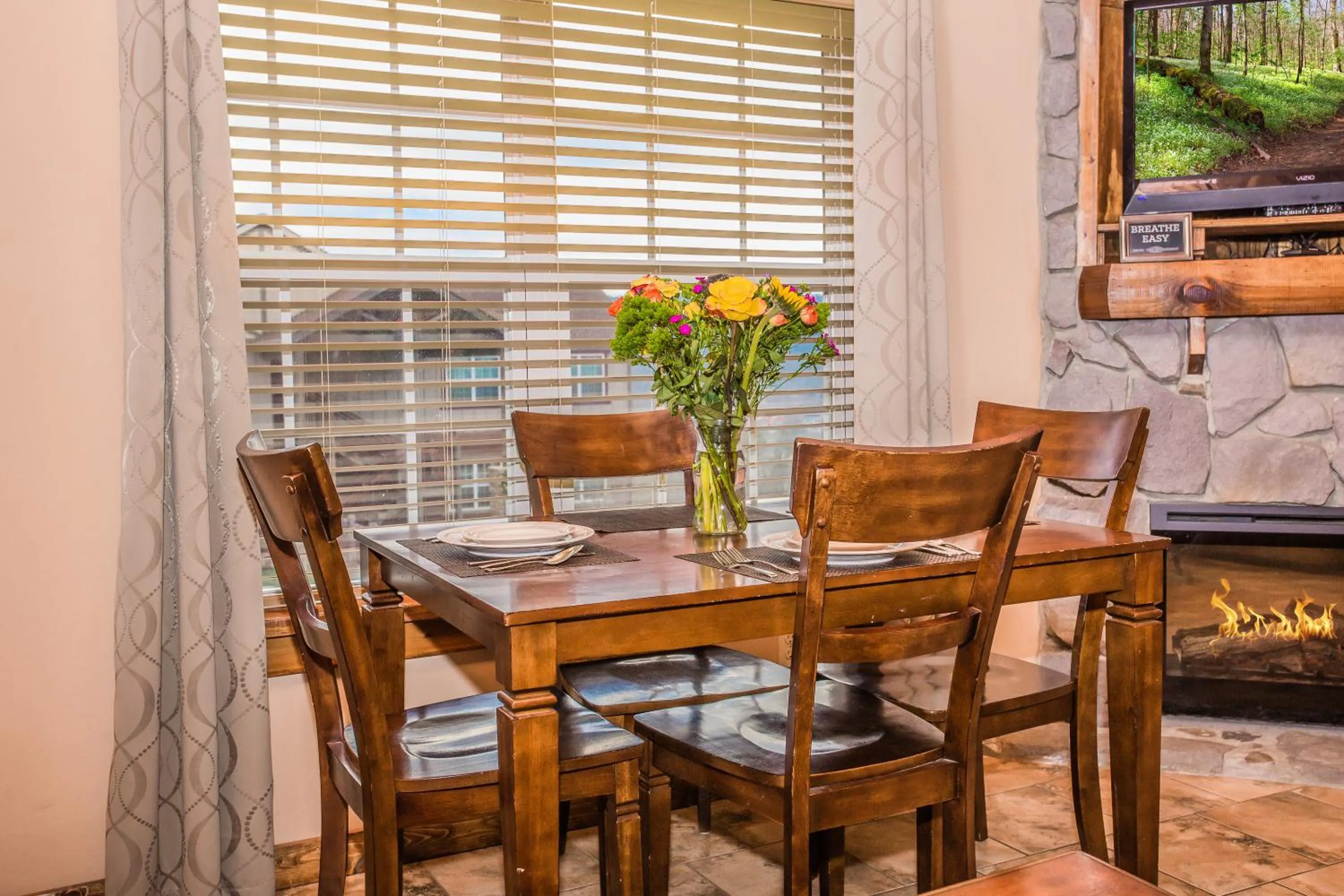 Dining area in The Lodges of the Great Smoky Mountains