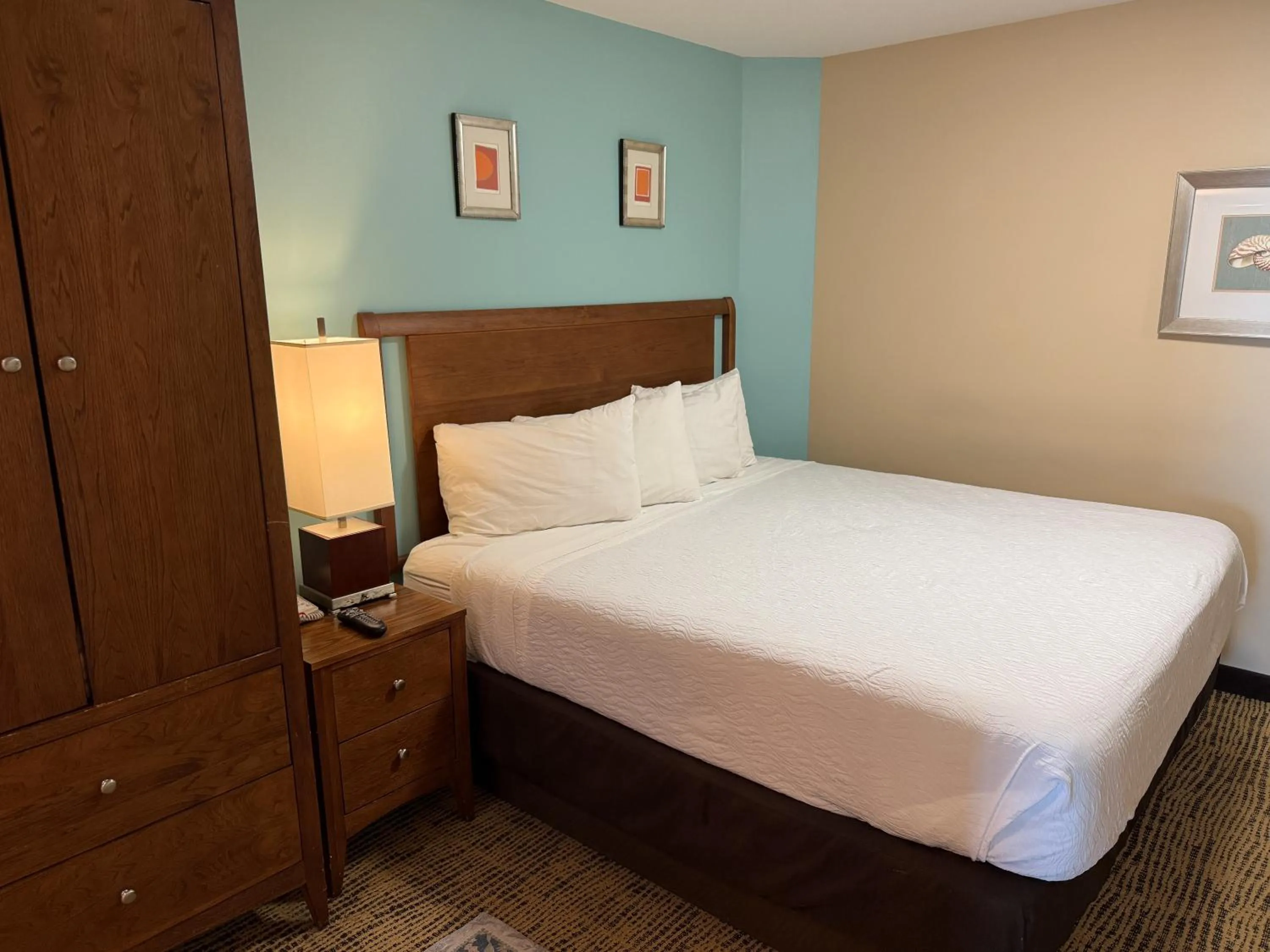 Bedroom, Bed in Towers at North Myrtle Beach