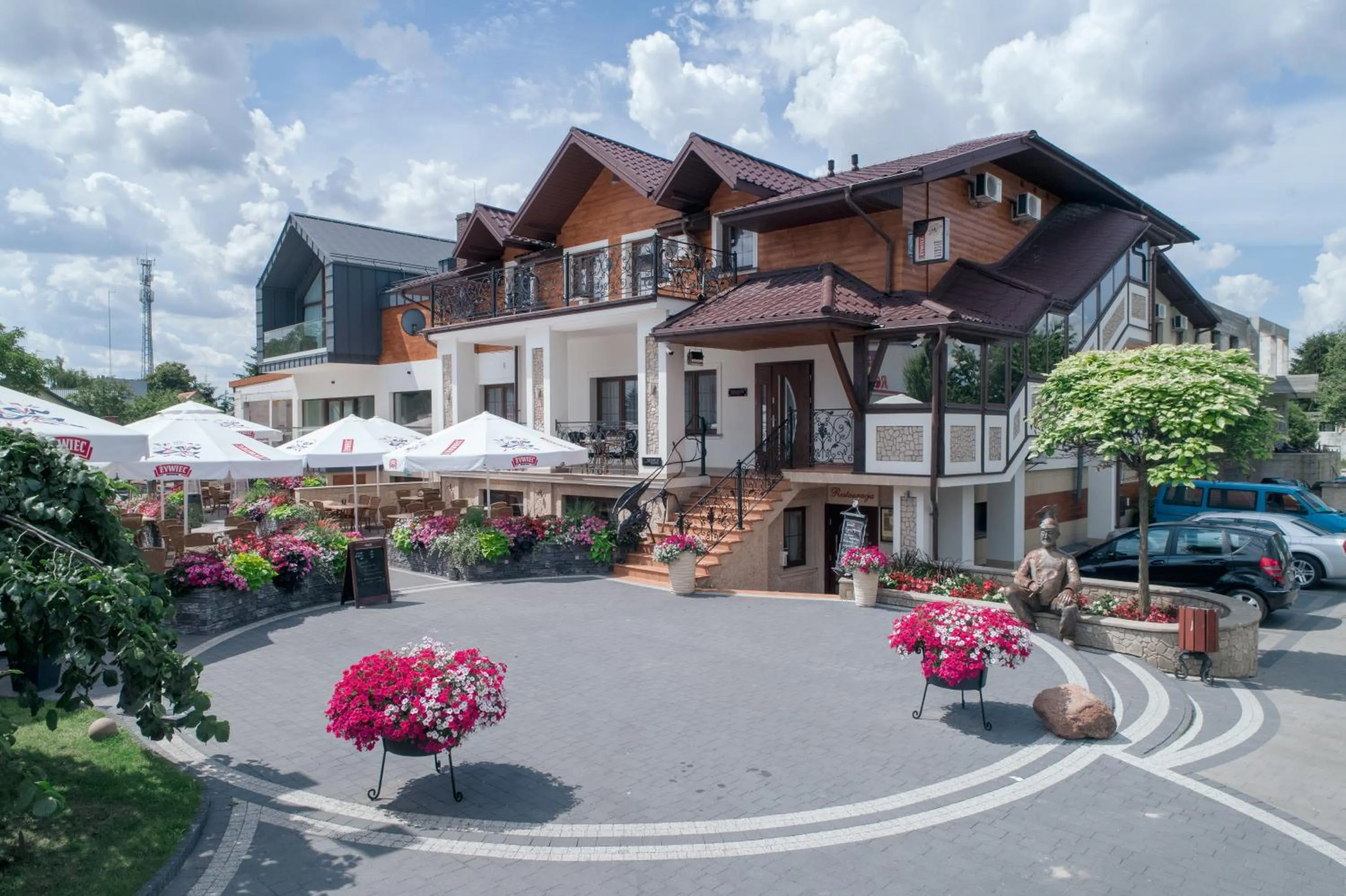Property building in Hotel & Restauracja Gniecki