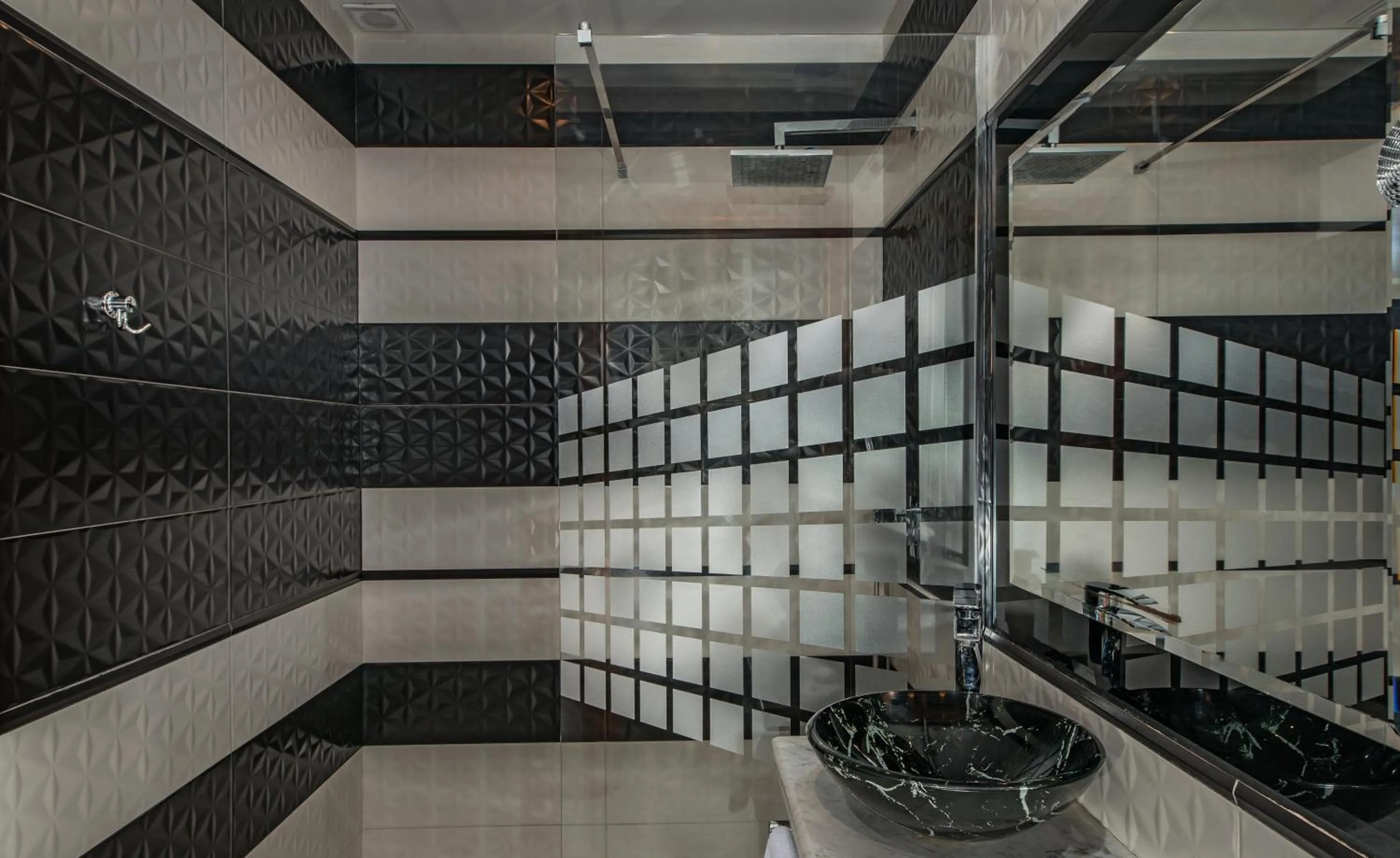 Bathroom in Hotel & Restauracja Gniecki