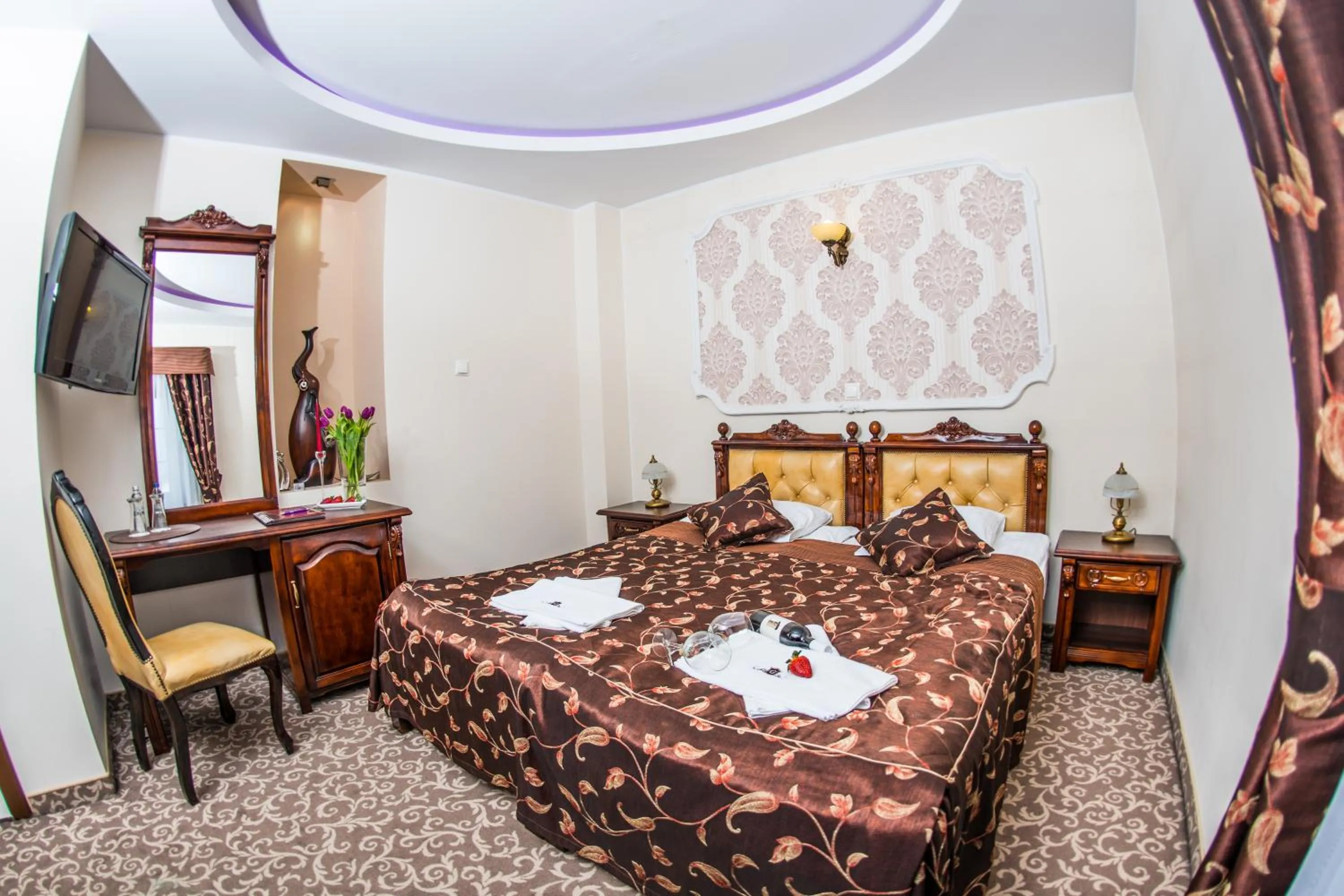 Photo of the whole room, Bed in Hotel & Restauracja Gniecki