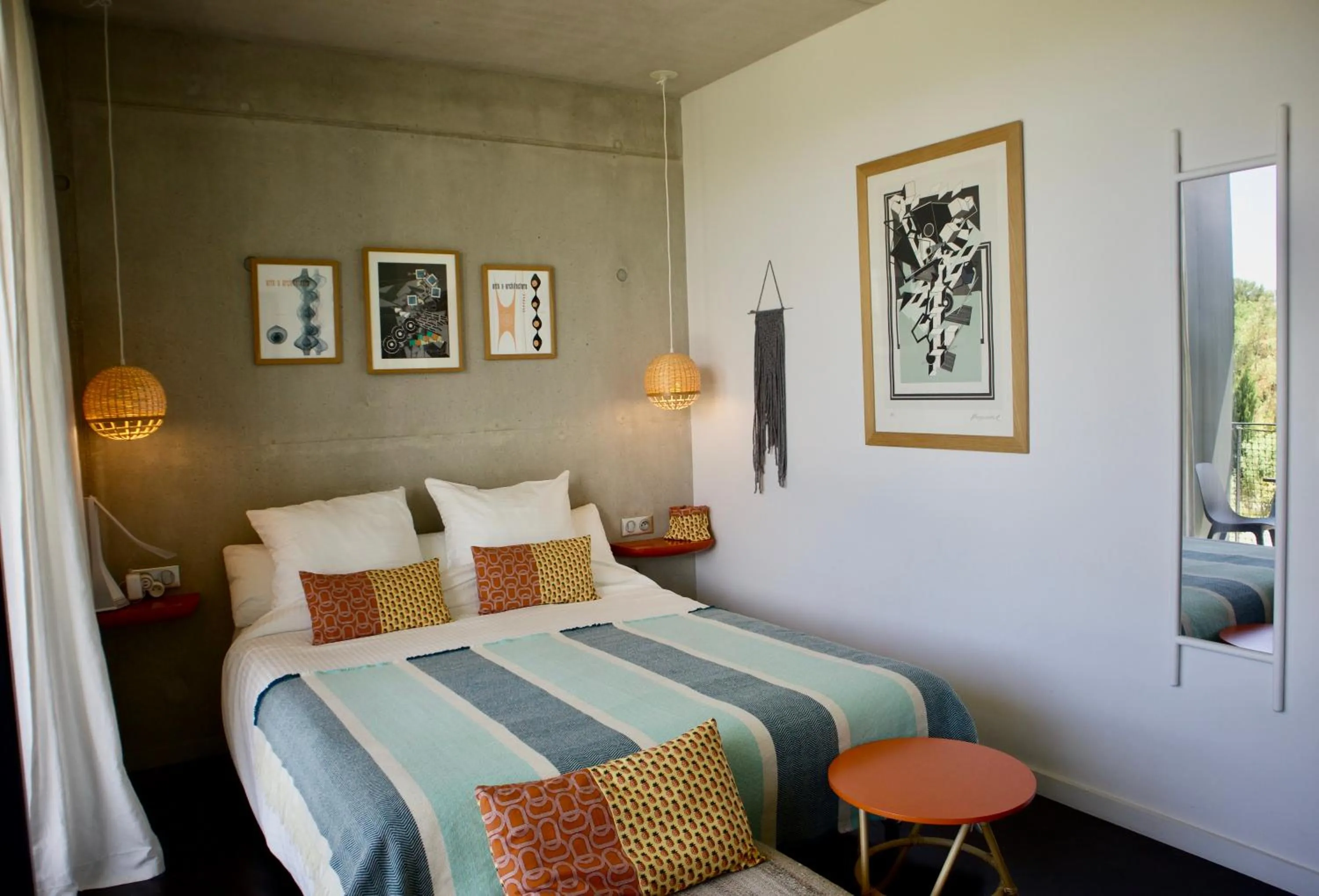 Queen Room with Pool View in Maison Jalon
