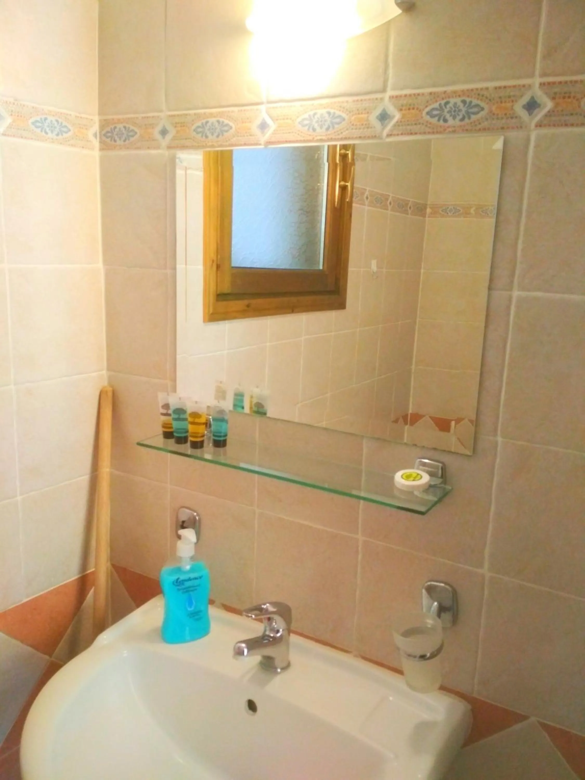 Rent Rooms Alexiou
