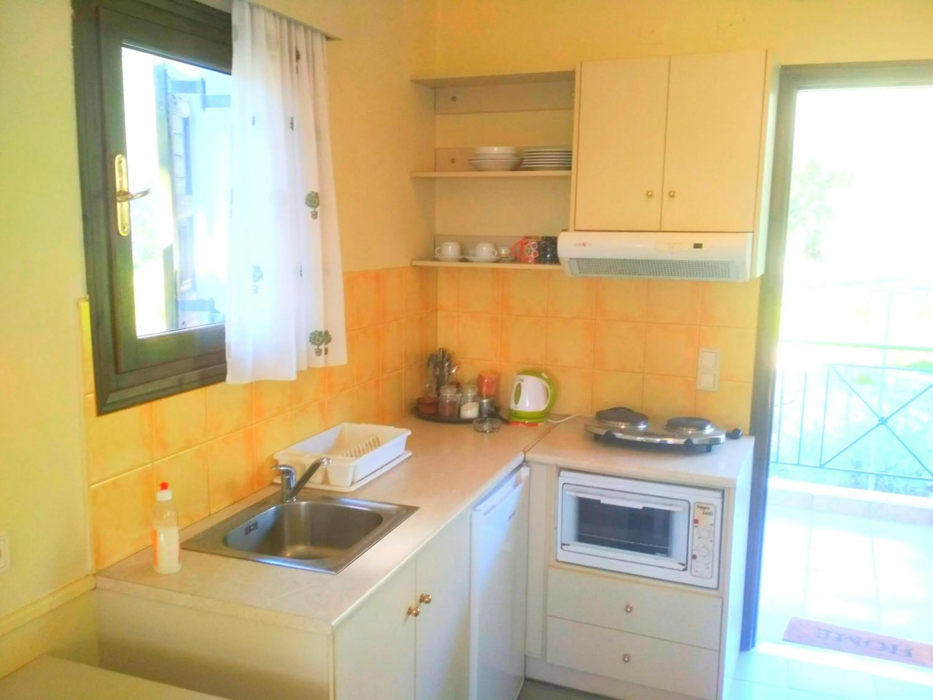 Rent Rooms Alexiou