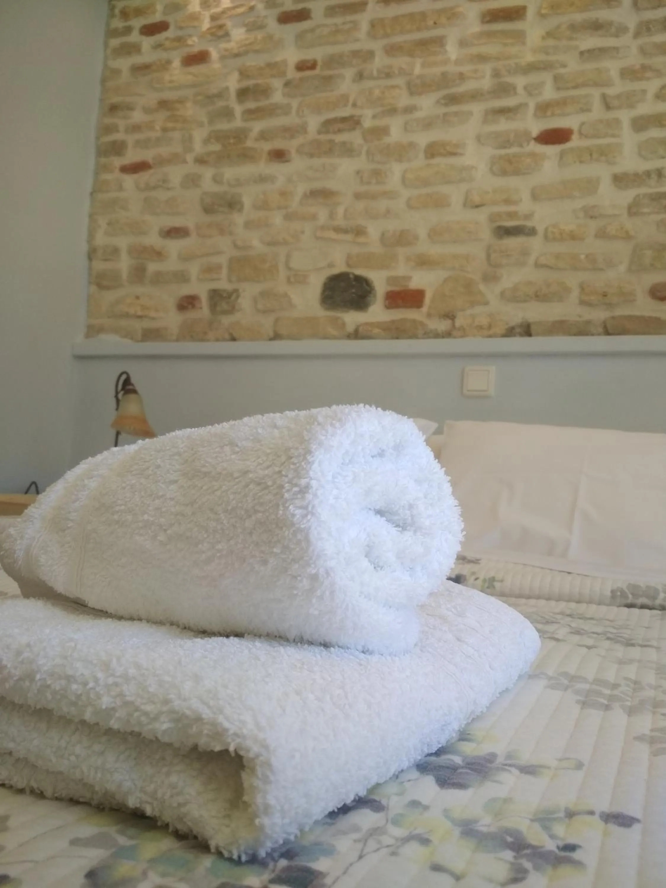 Bed in Rent Rooms Alexiou