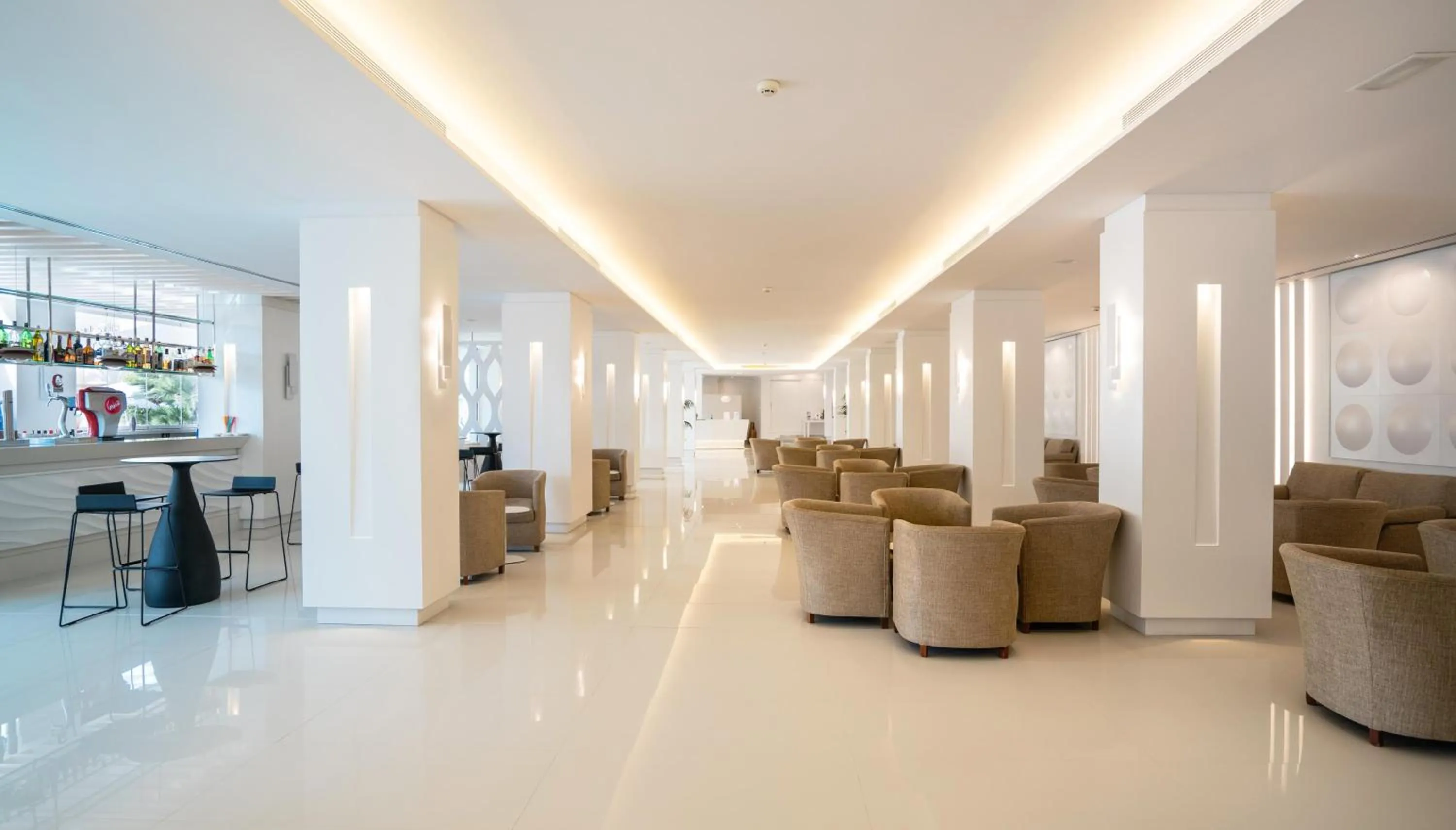 Lobby or reception in THB Sa Coma Platja