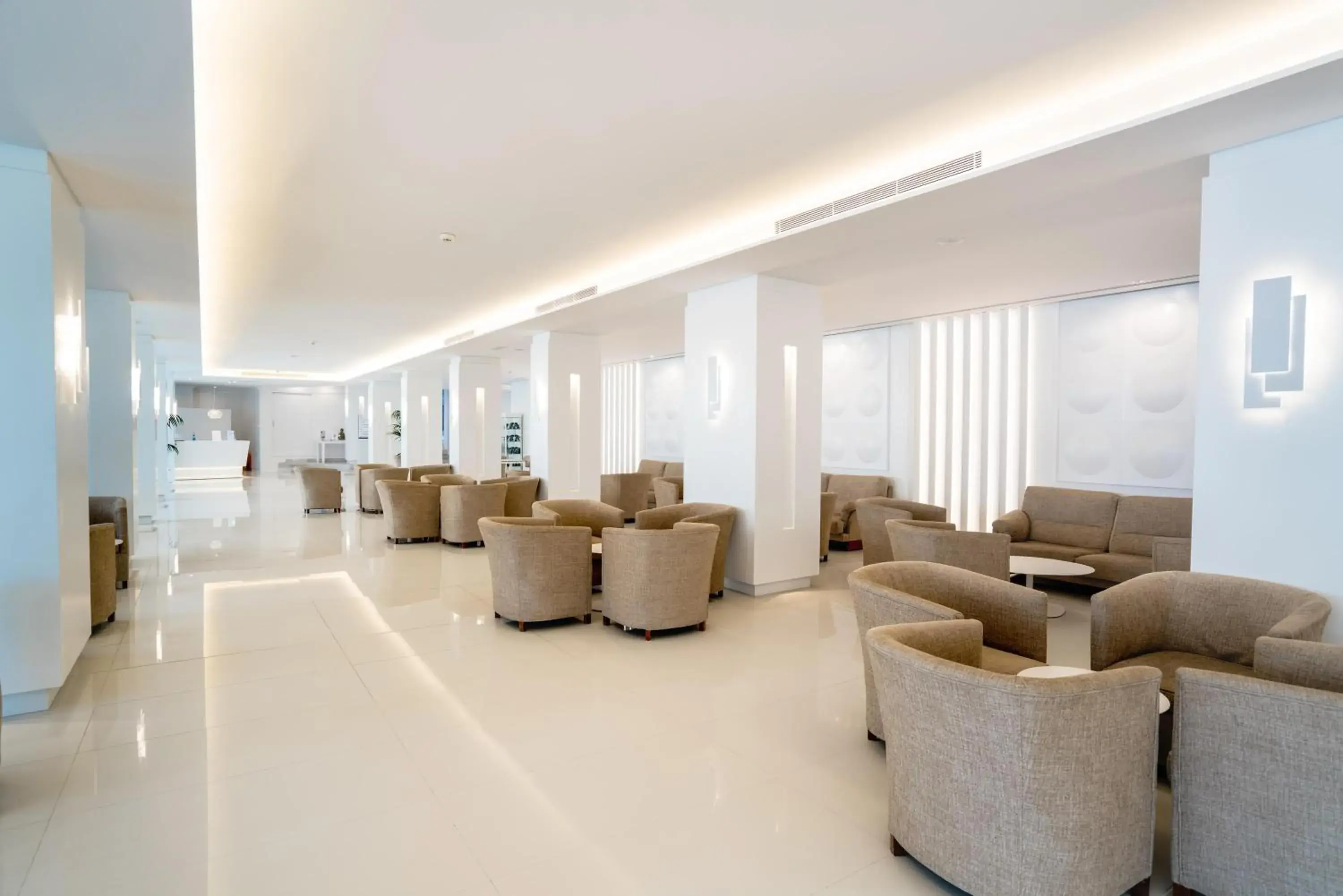 Lobby or reception in THB Sa Coma Platja Lobby or reception in THB Sa Coma Platja