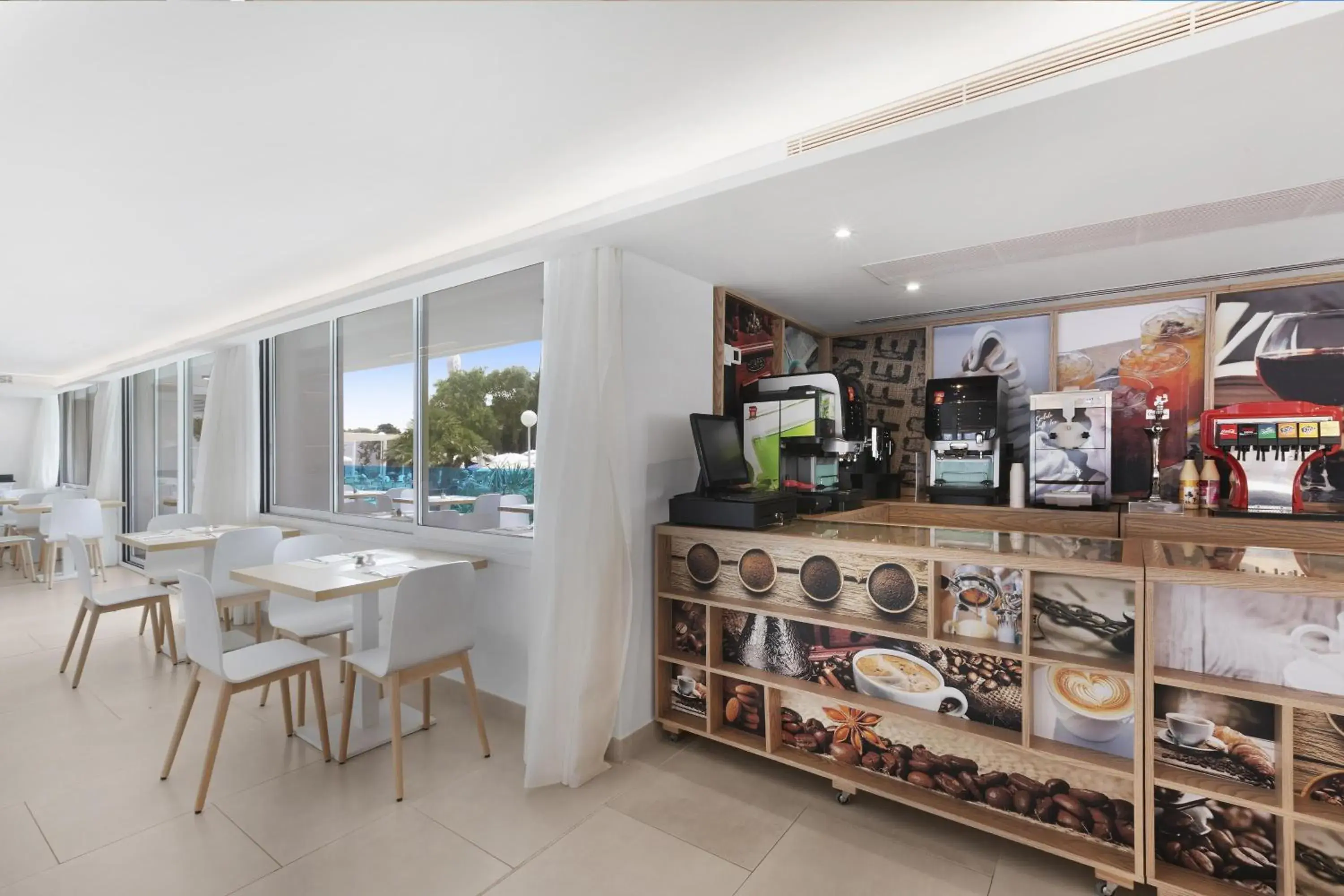 Restaurant/places to eat in THB Sa Coma Platja Restaurant/places to eat in THB Sa Coma Platja