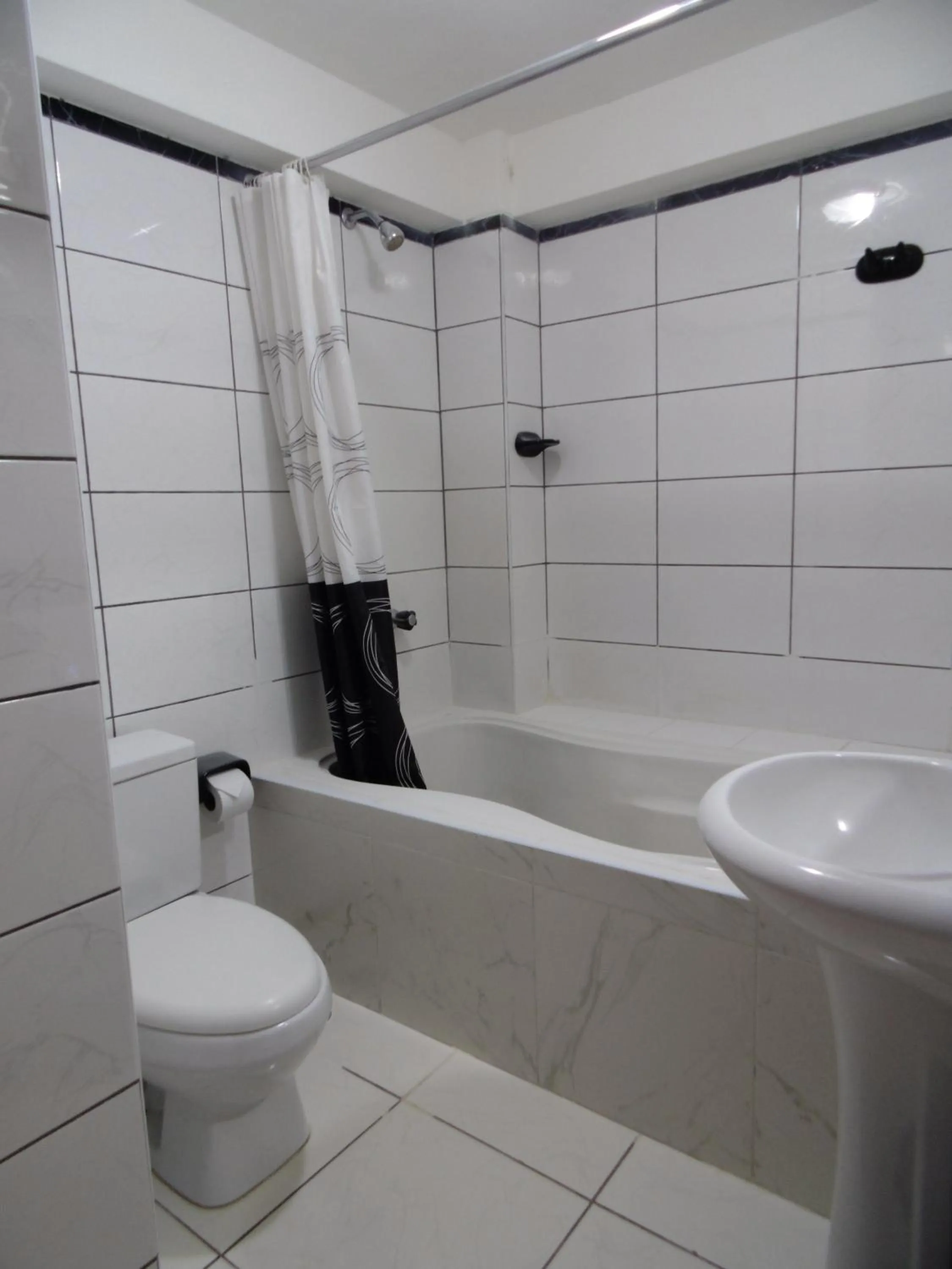 Bathroom in Hotel Montecristo Cusco