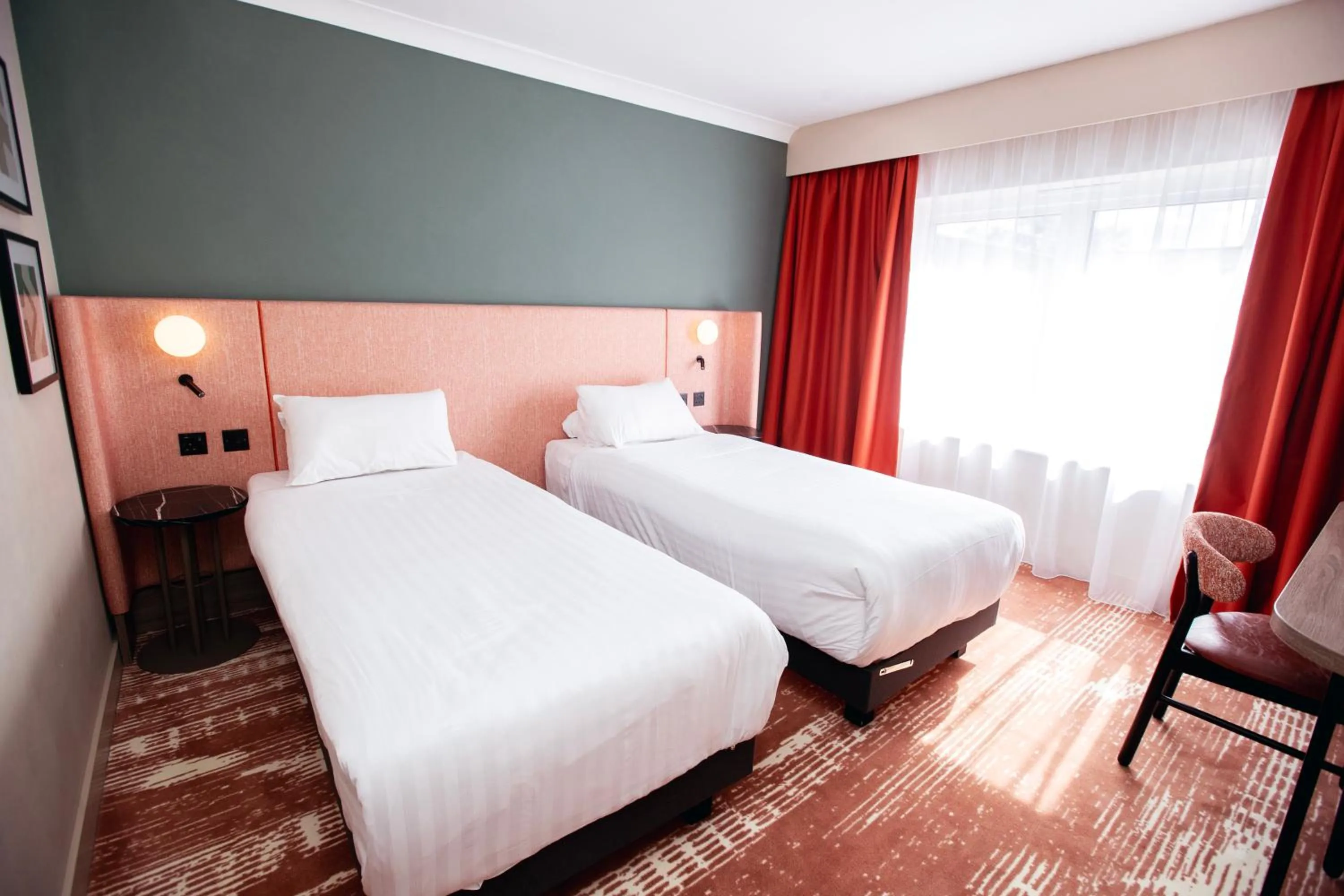 Bed in Mercure Thurrock Stifford Hall