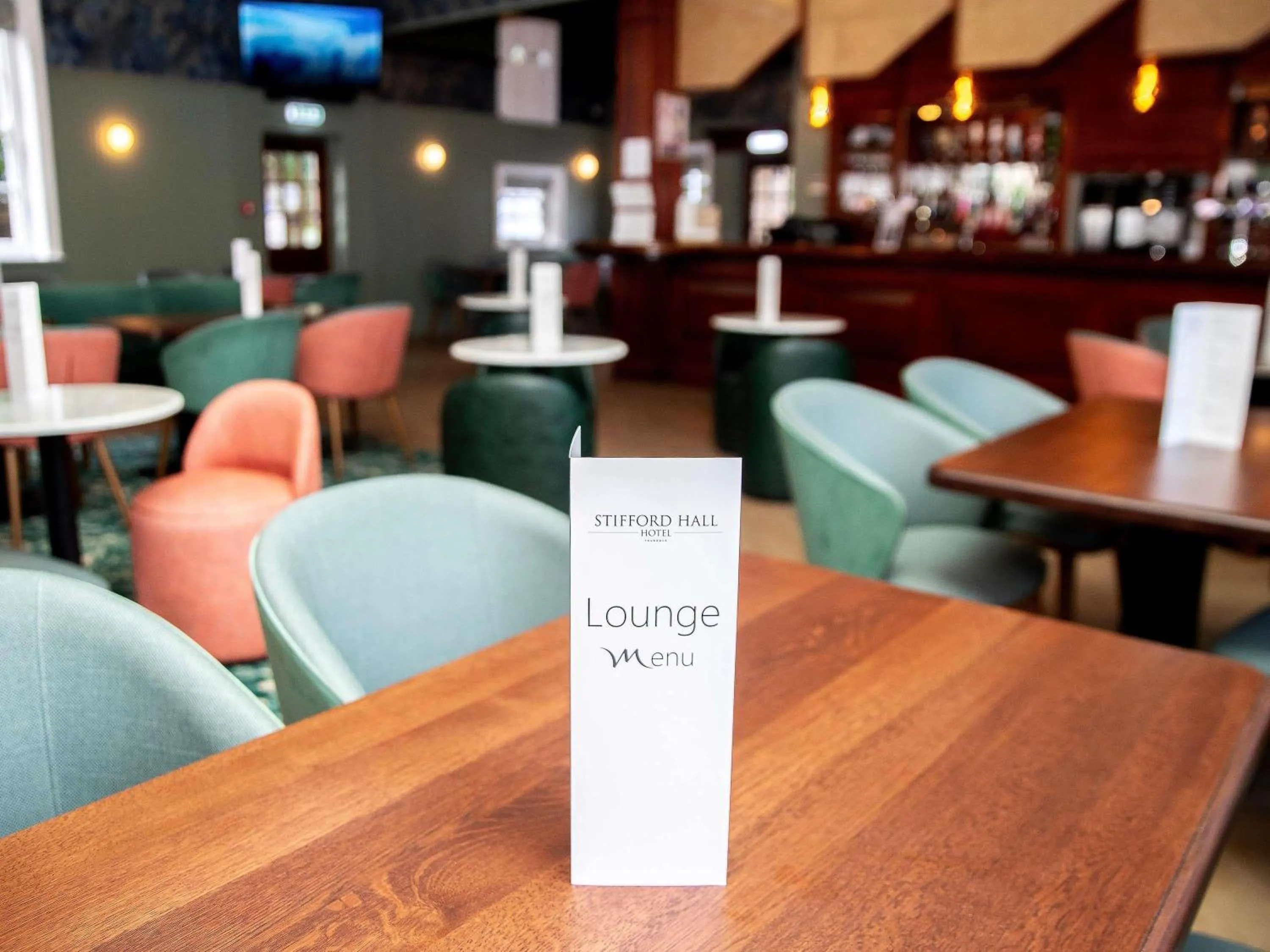 Lounge or bar in Mercure Thurrock Stifford Hall