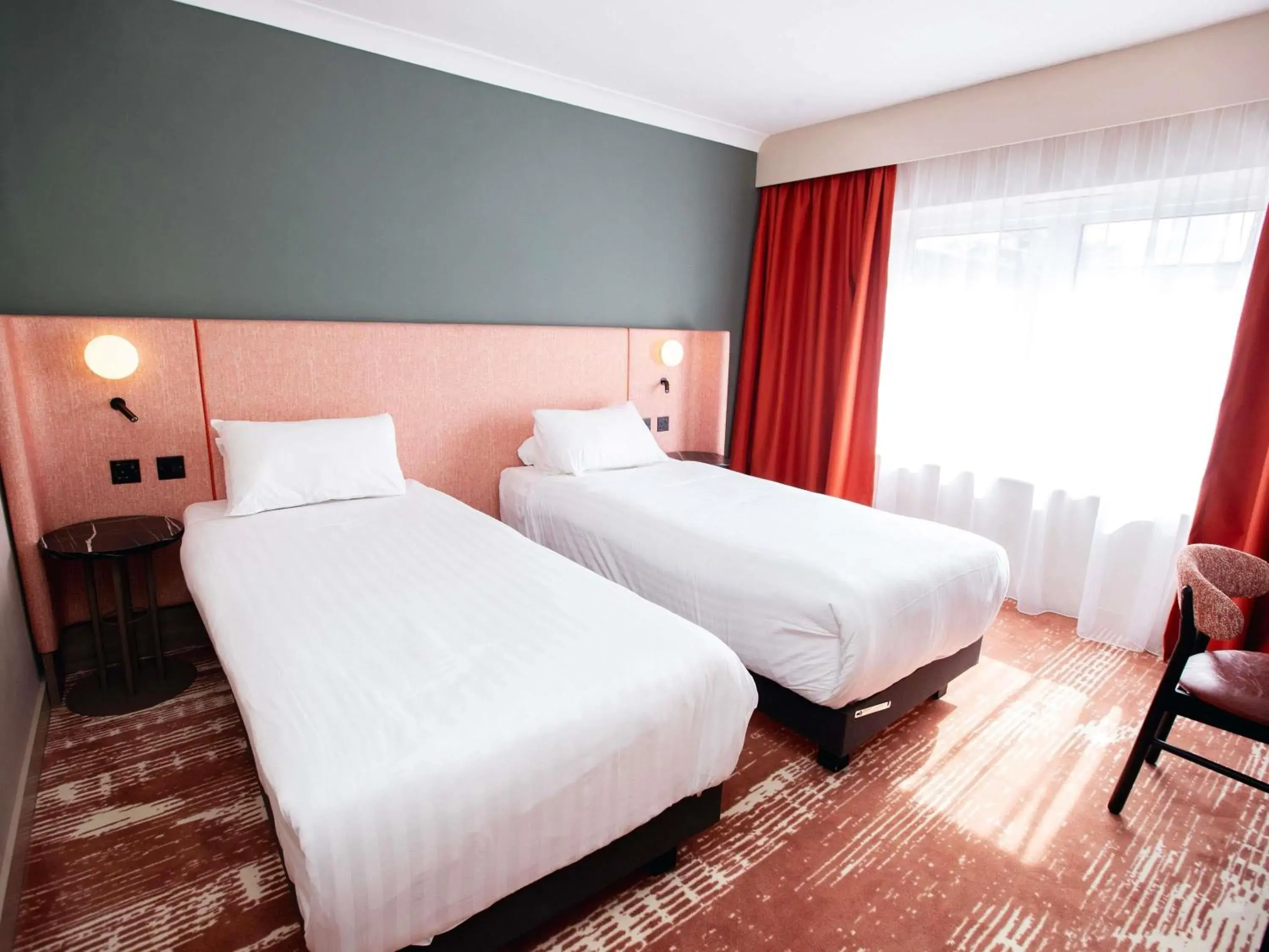 Classic Twin Room - single occupancy in Mercure Thurrock Stifford Hall Classic Twin Room - single occupancy in Mercure Thurrock Stifford Hall