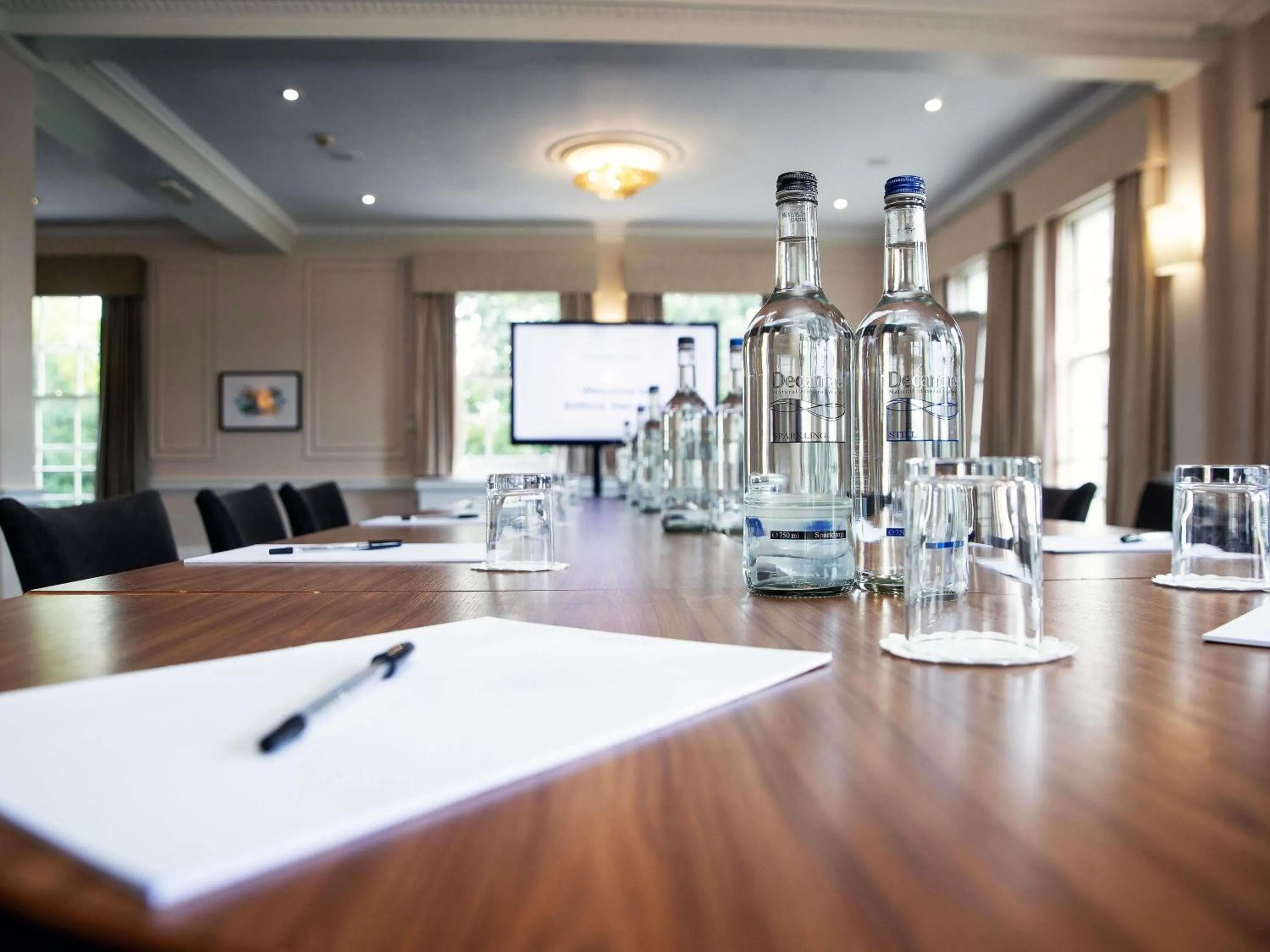 Meeting/conference room in Mercure Thurrock Stifford Hall