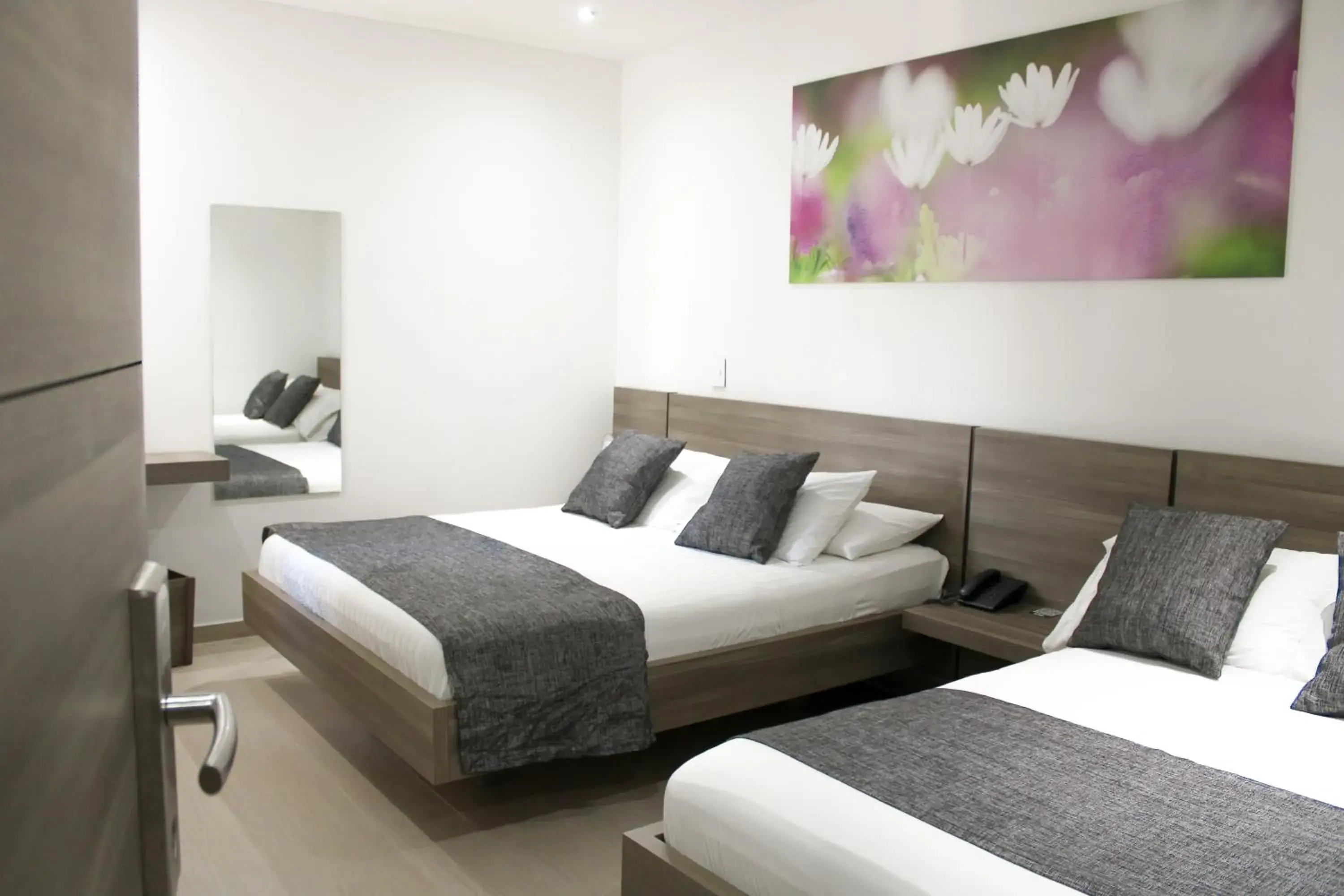 Quadruple Room in BGA Hotel Quadruple Room in BGA Hotel