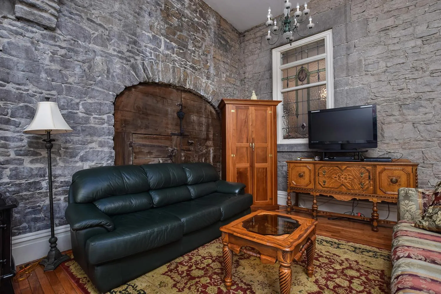 Communal lounge/ TV room in Noble Suites