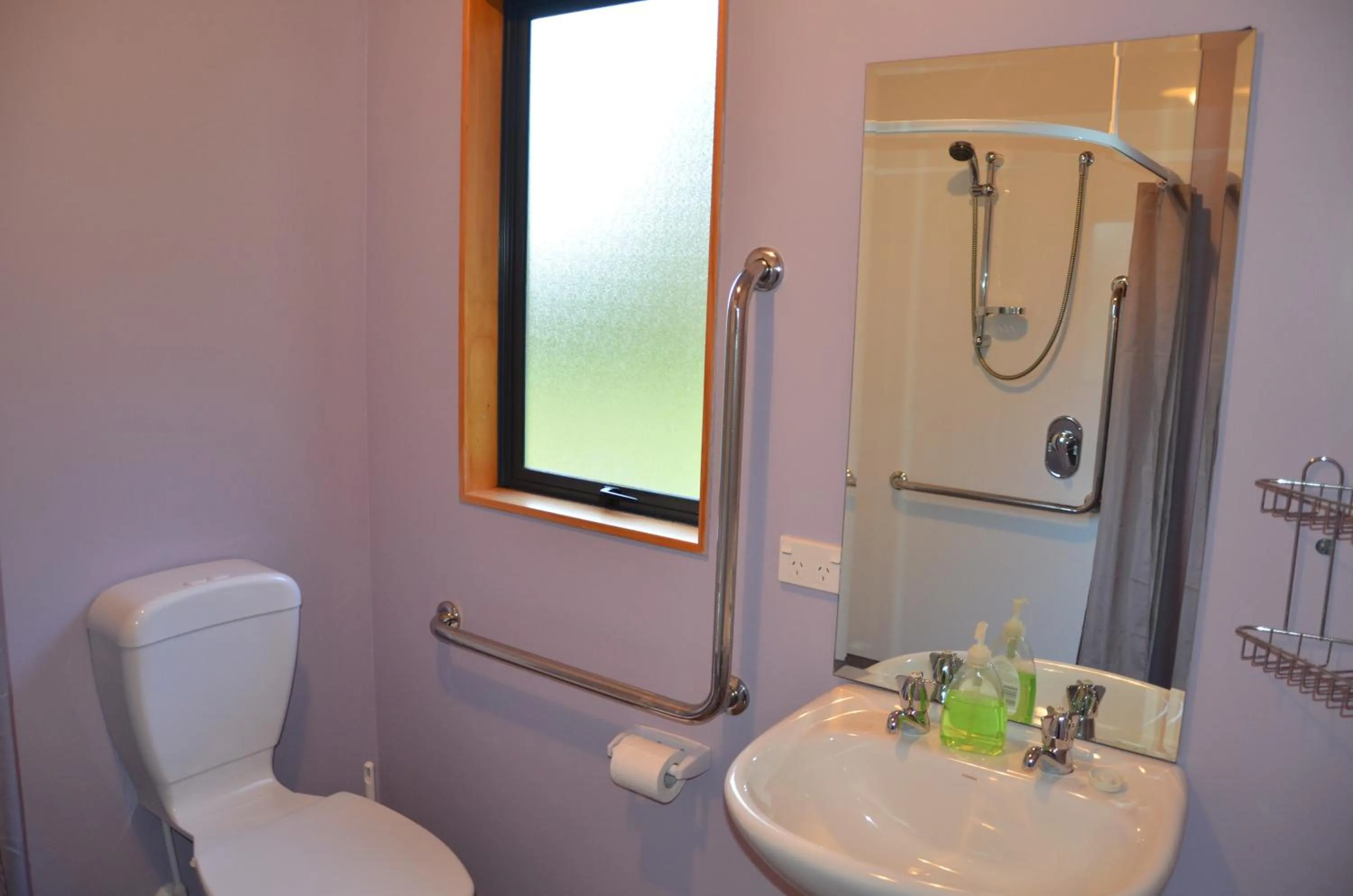 Bathroom in Catlins Newhaven Holiday Park