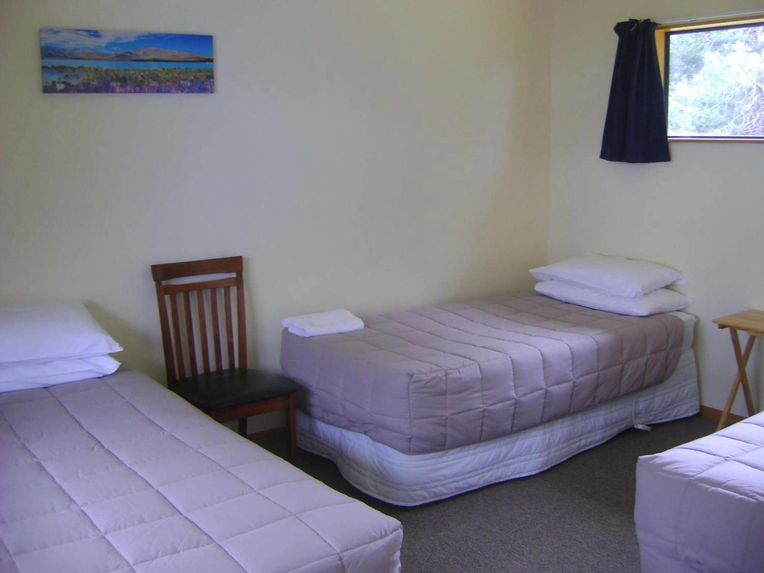 Photo of the whole room, Bed in Catlins Newhaven Holiday Park