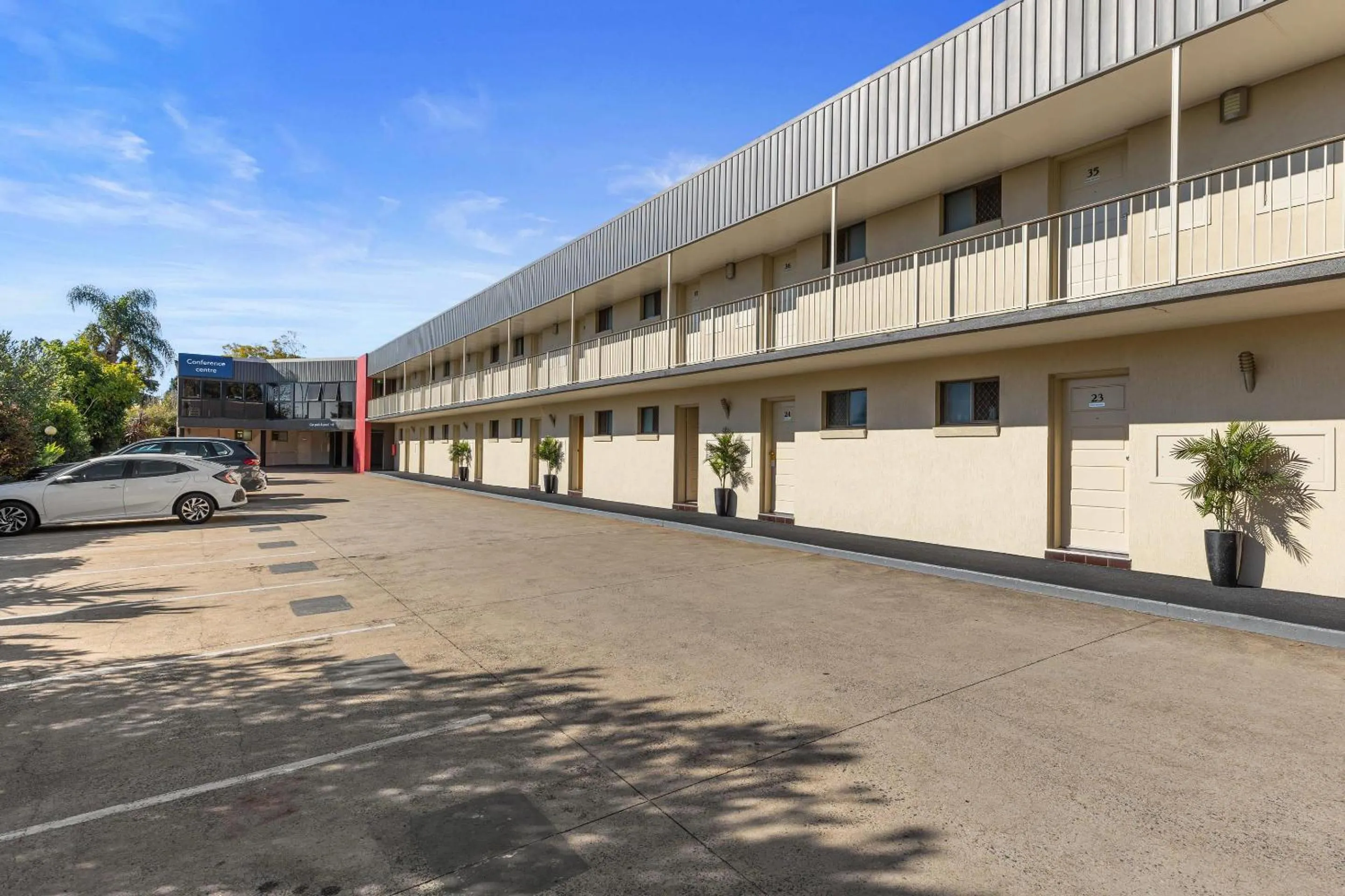 Property building in Comfort Inn Grammar View