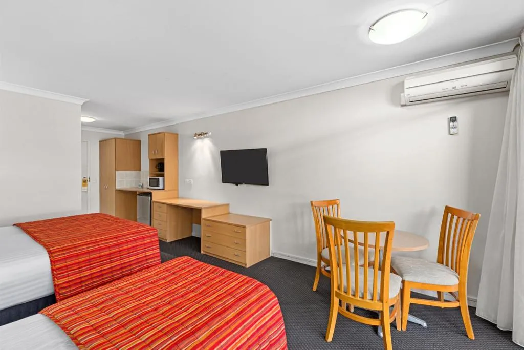 Bed in Comfort Inn Grammar View