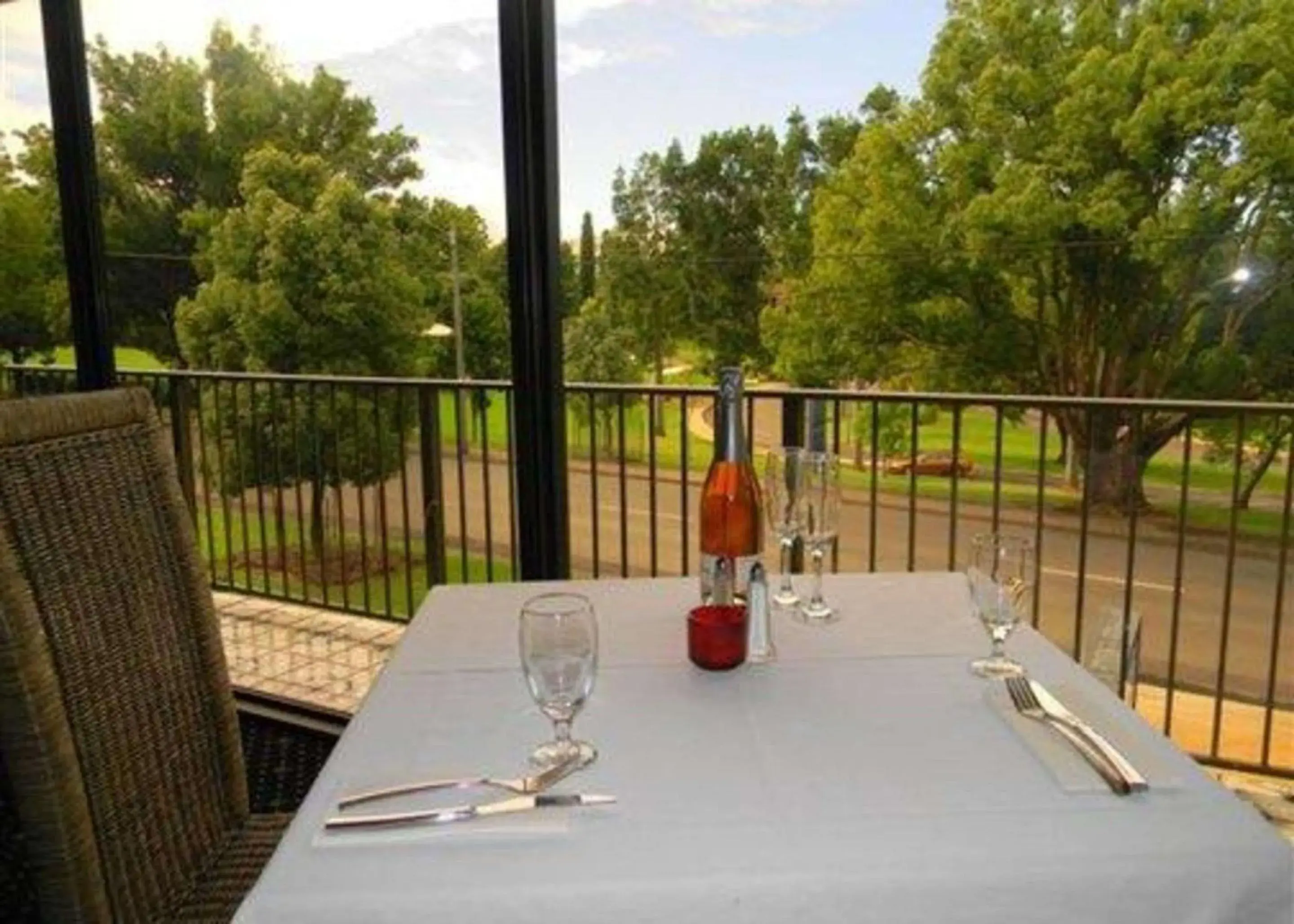 Restaurant/places to eat in Comfort Inn Grammar View Restaurant/places to eat in Comfort Inn Grammar View