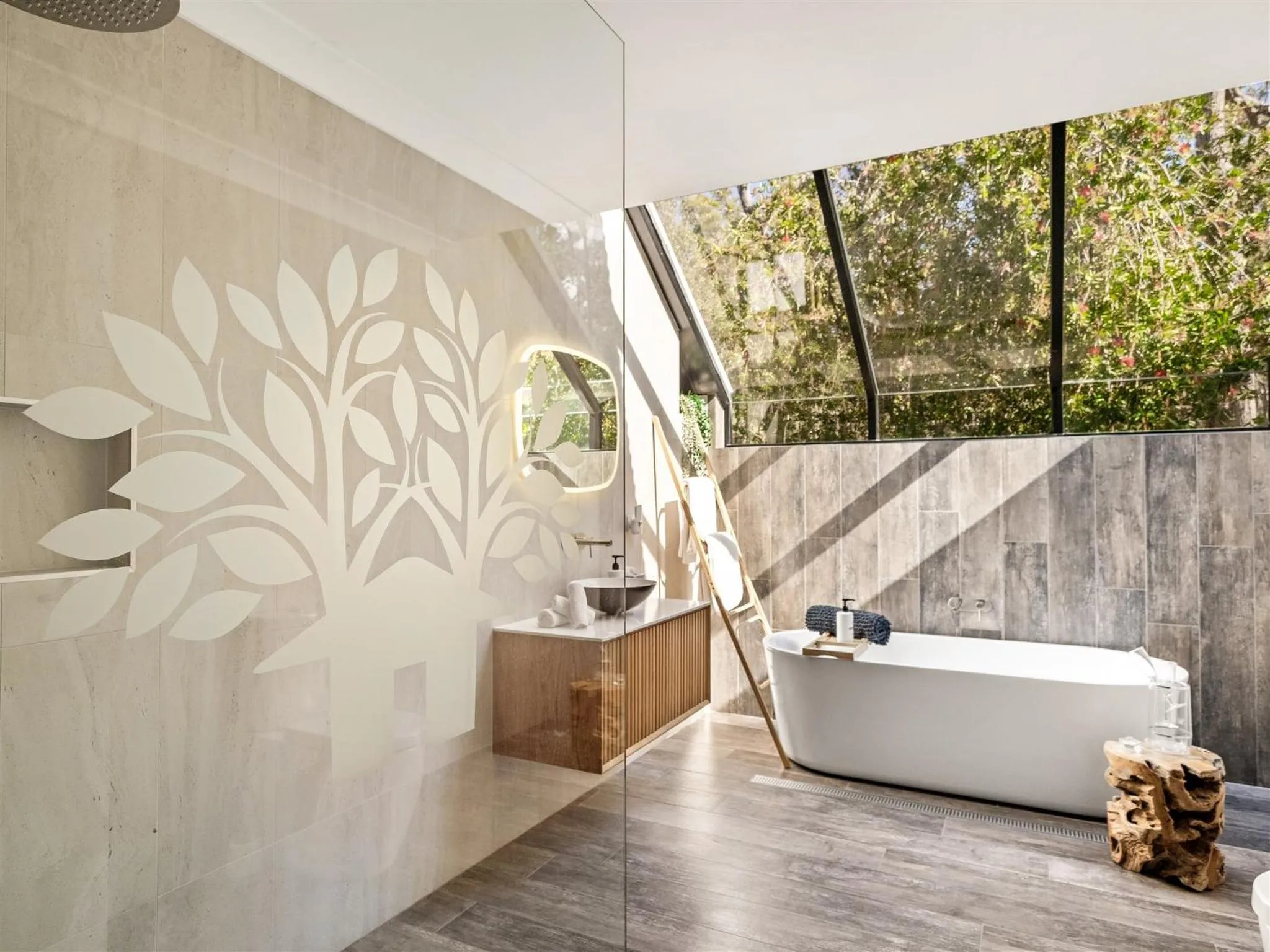 Bathroom in Forest Rise Chalets and Lodge