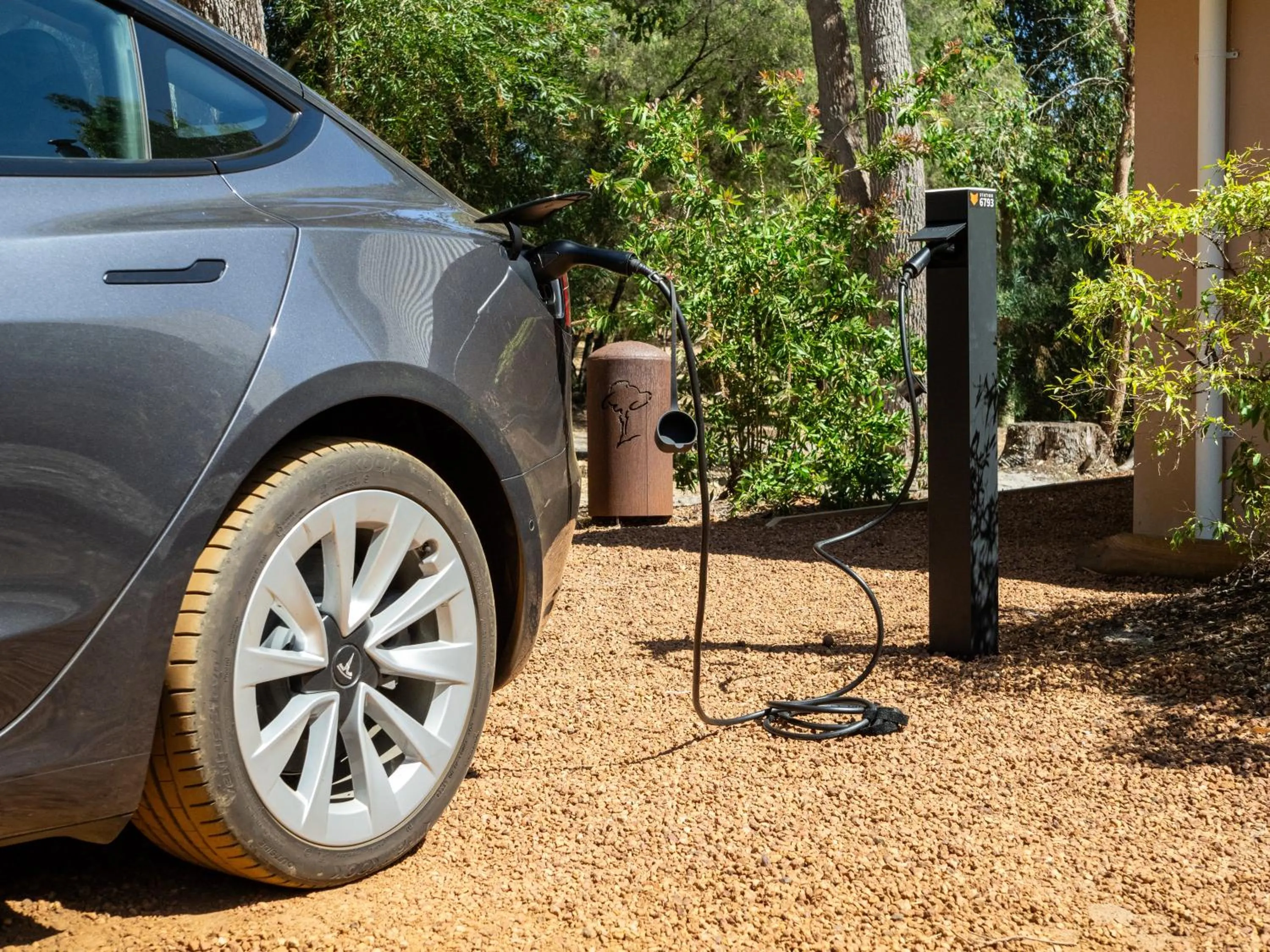 Parking in Forest Rise Chalets and Lodge