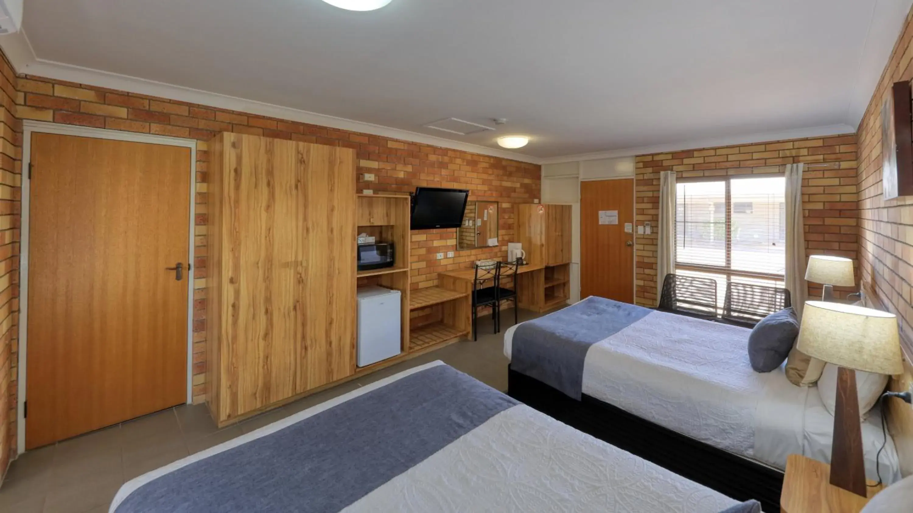 Superior Queen Room with Two Queen Beds in Merino Motor Inn Superior Queen Room with Two Queen Beds in Merino Motor Inn