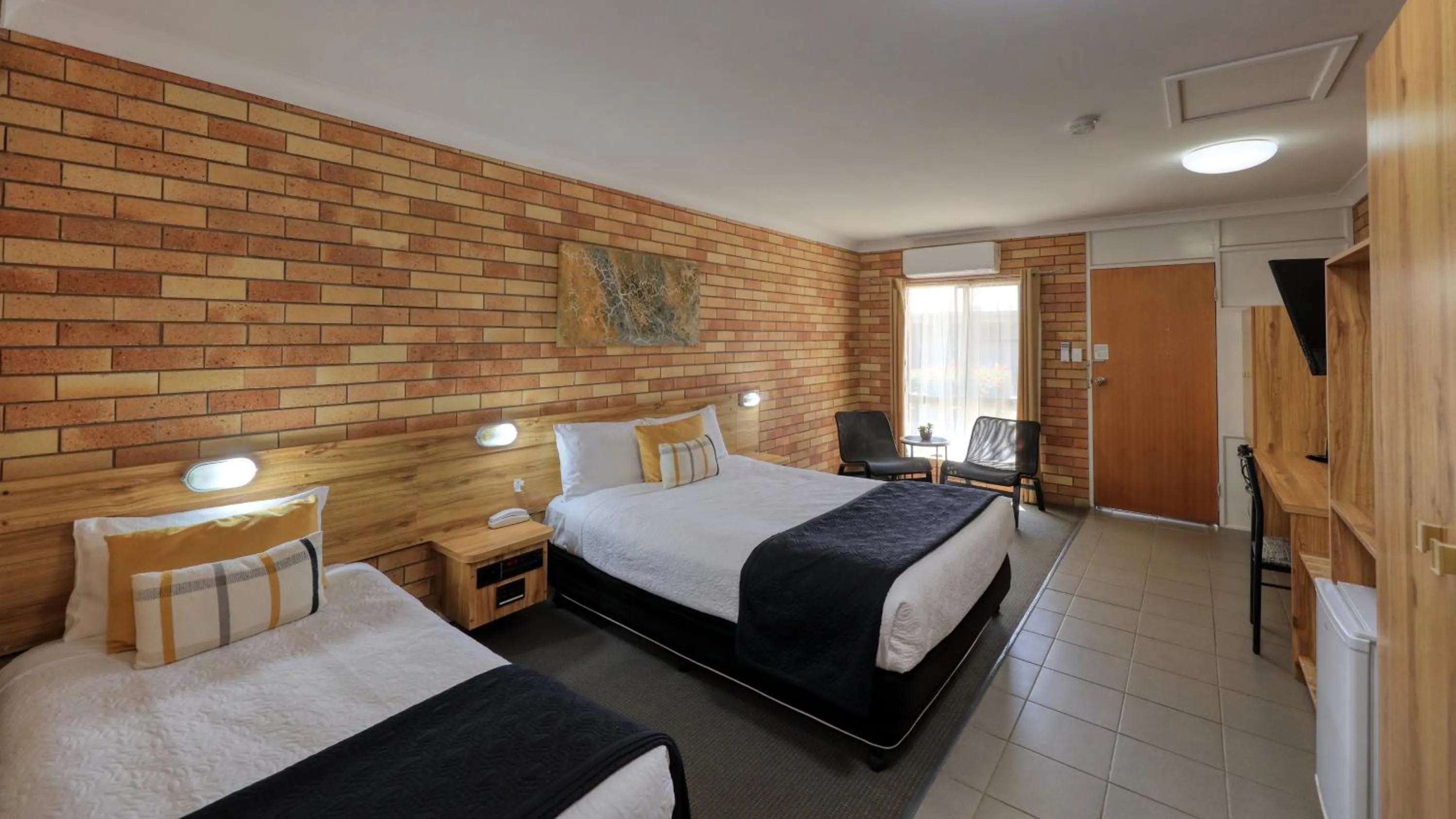 Bed in Merino Motor Inn