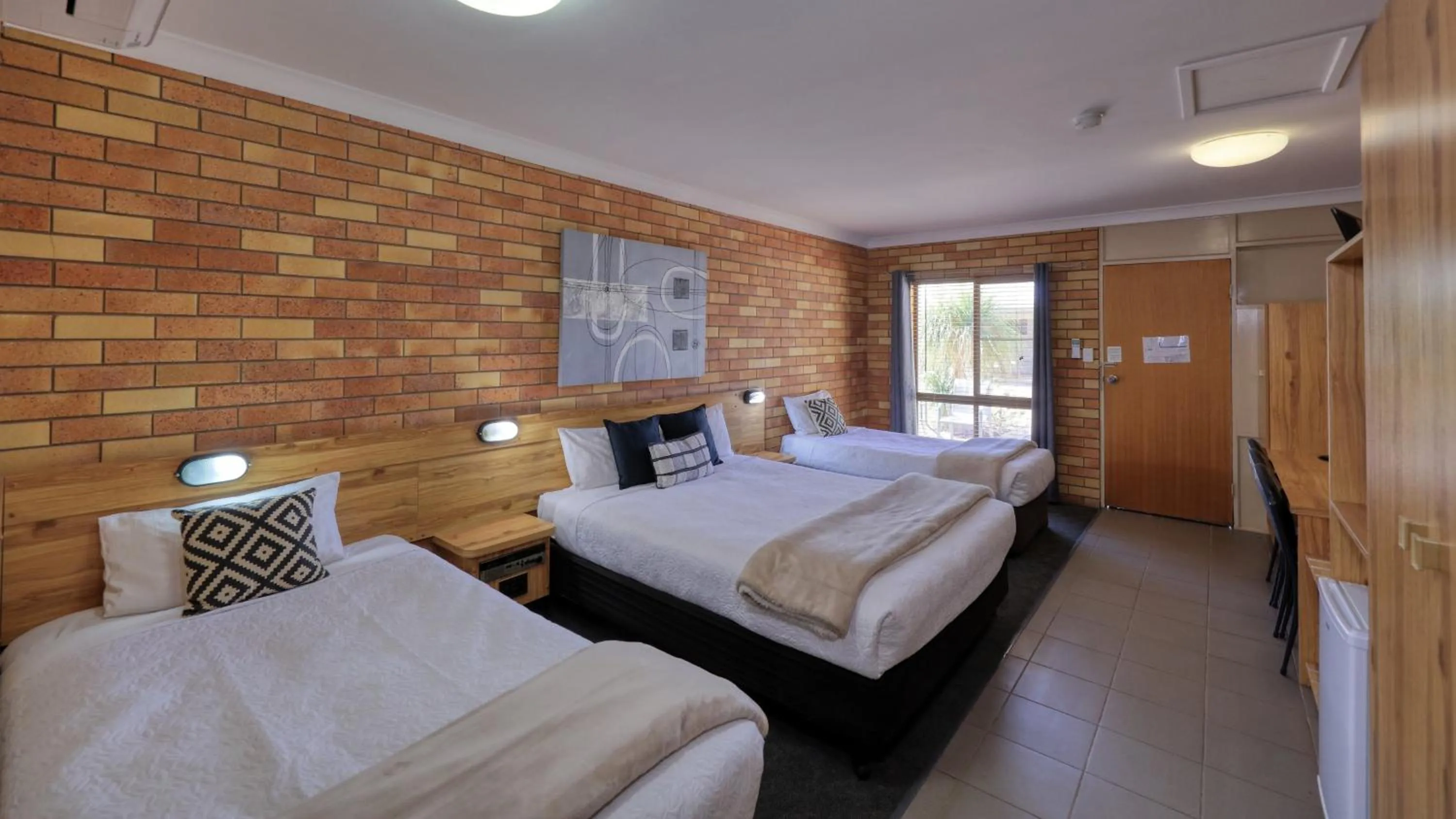 Bed in Merino Motor Inn