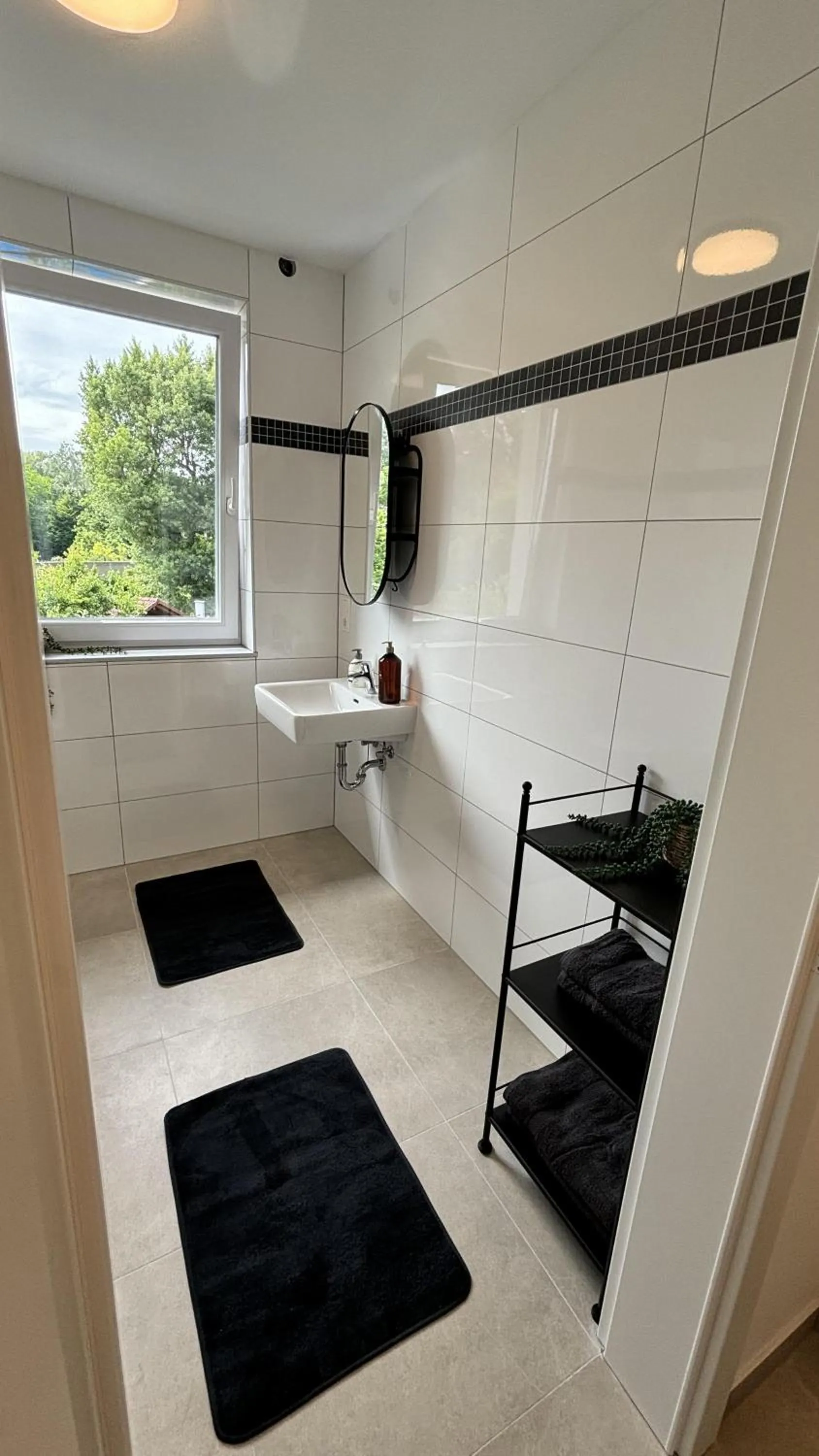 Shower in Langenzersdorf Apartment